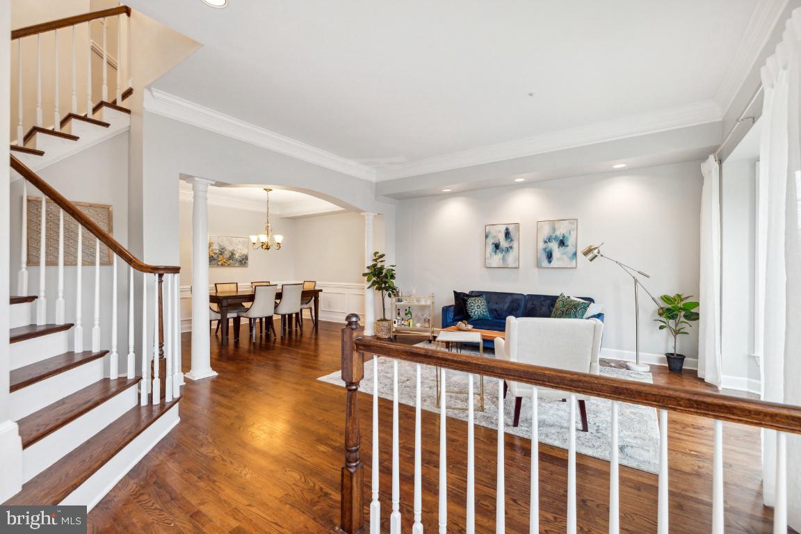 ROSE HILL FALLS - Residential