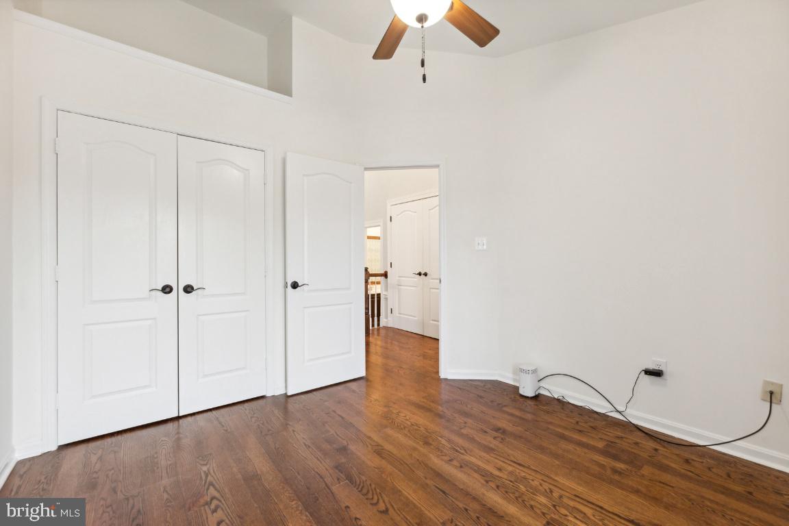 ROSE HILL FALLS - Residential