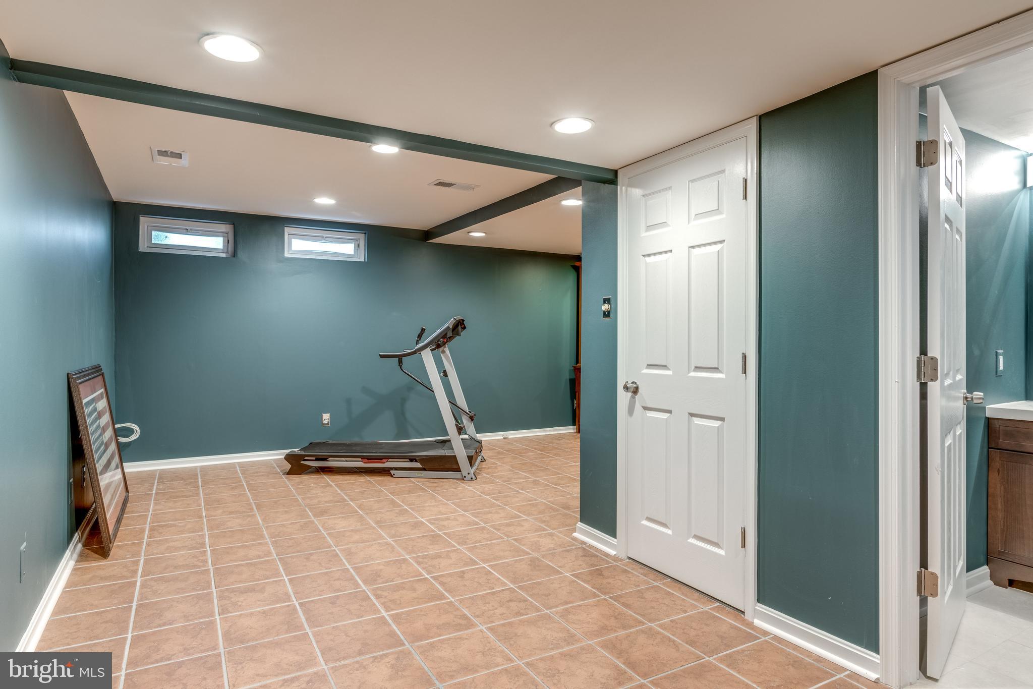 COUNTRYSIDE - Residential