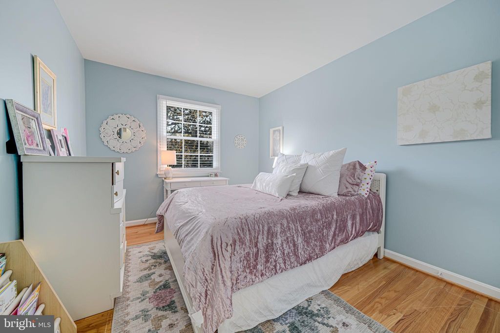 Photo of 1146 Wimbledon Drive, MCLEAN, VA 22101 (MLS # VAFX2282826)