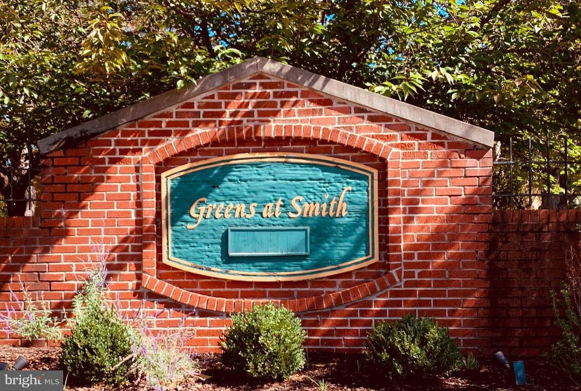 GREENS AT SMITH - Residential