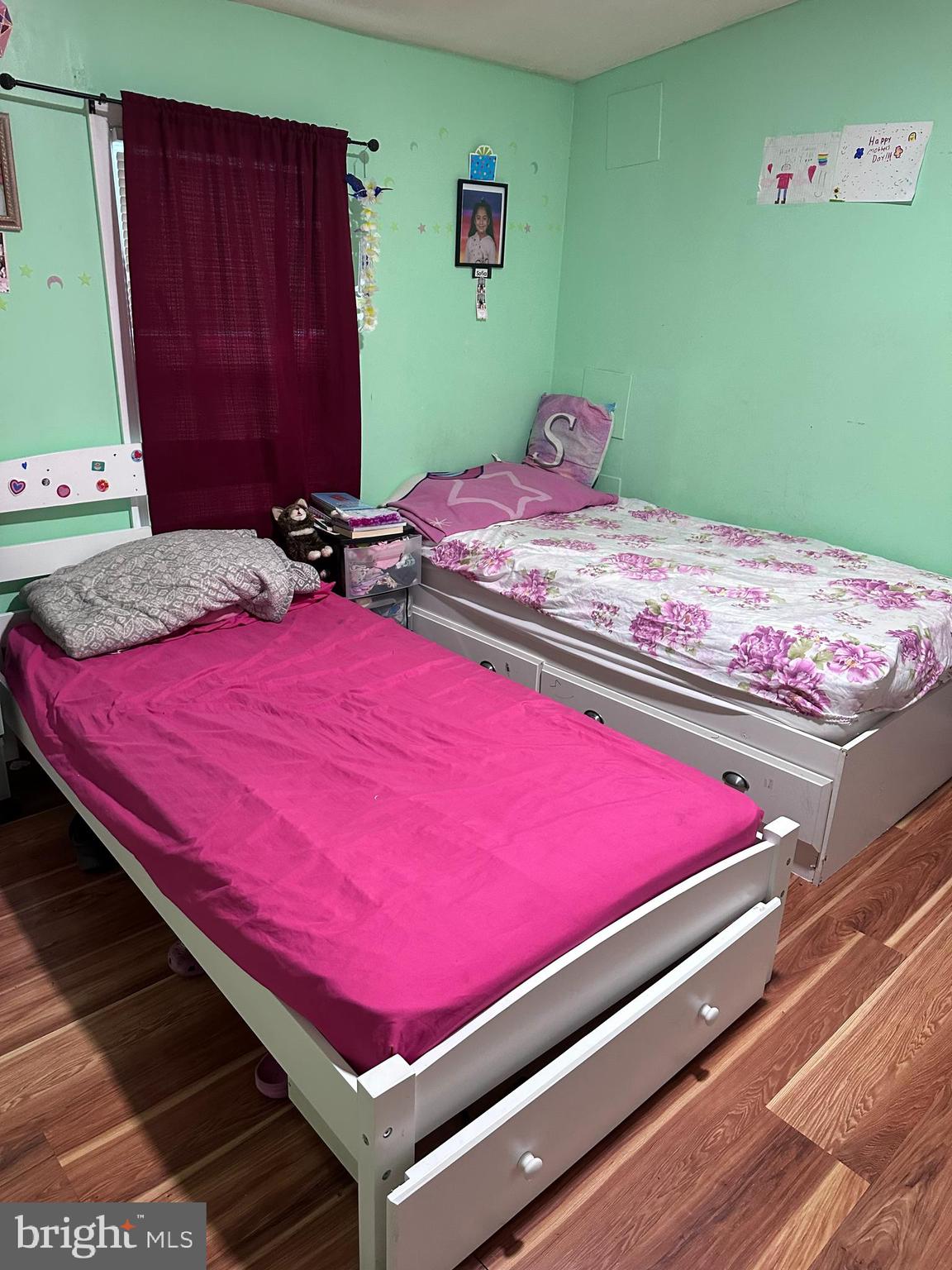 PARKWAY VILLAGE MANUFACTURED HOME COMMUNITY - Residential