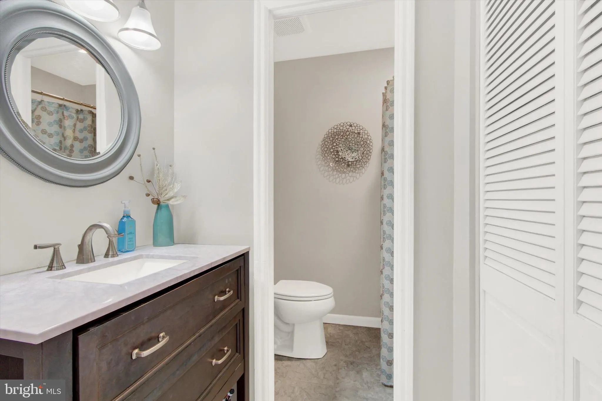 York, Pennsylvania 17403, United States, 3 Bedrooms Bedrooms, ,3 BathroomsBathrooms,Residential,Active,216377