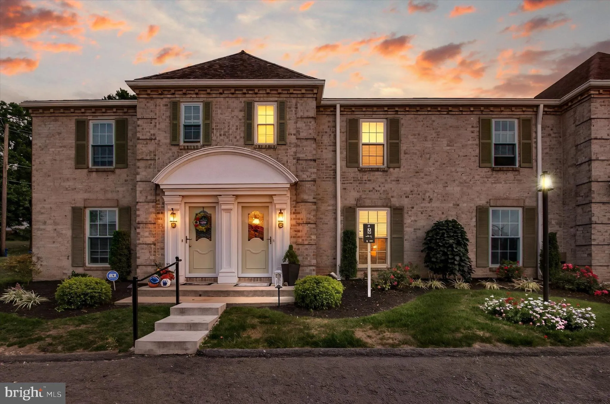 York, Pennsylvania 17403, United States, 3 Bedrooms Bedrooms, ,3 BathroomsBathrooms,Residential,Active,216377