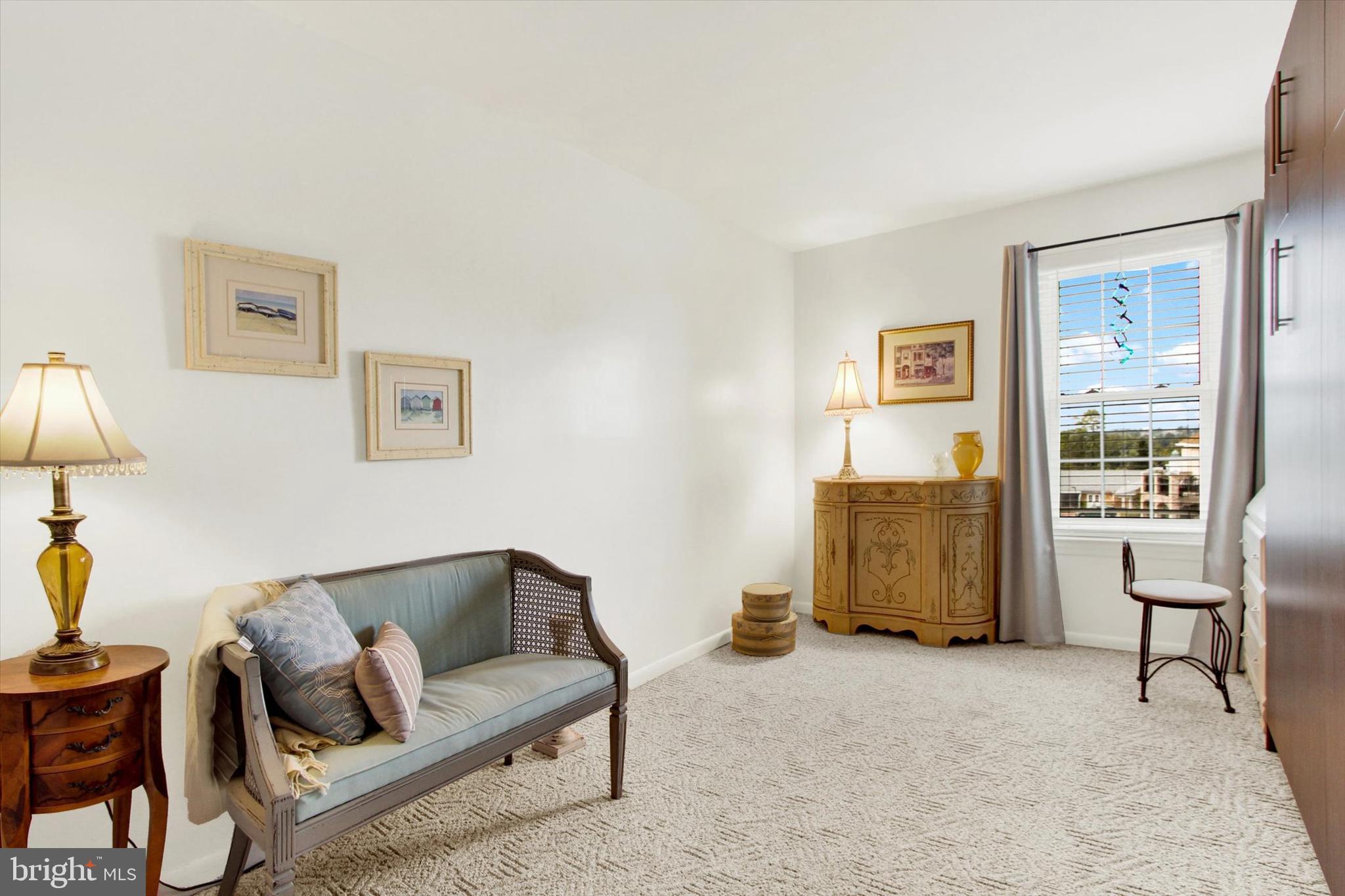 BROCKIE GREEN - Residential