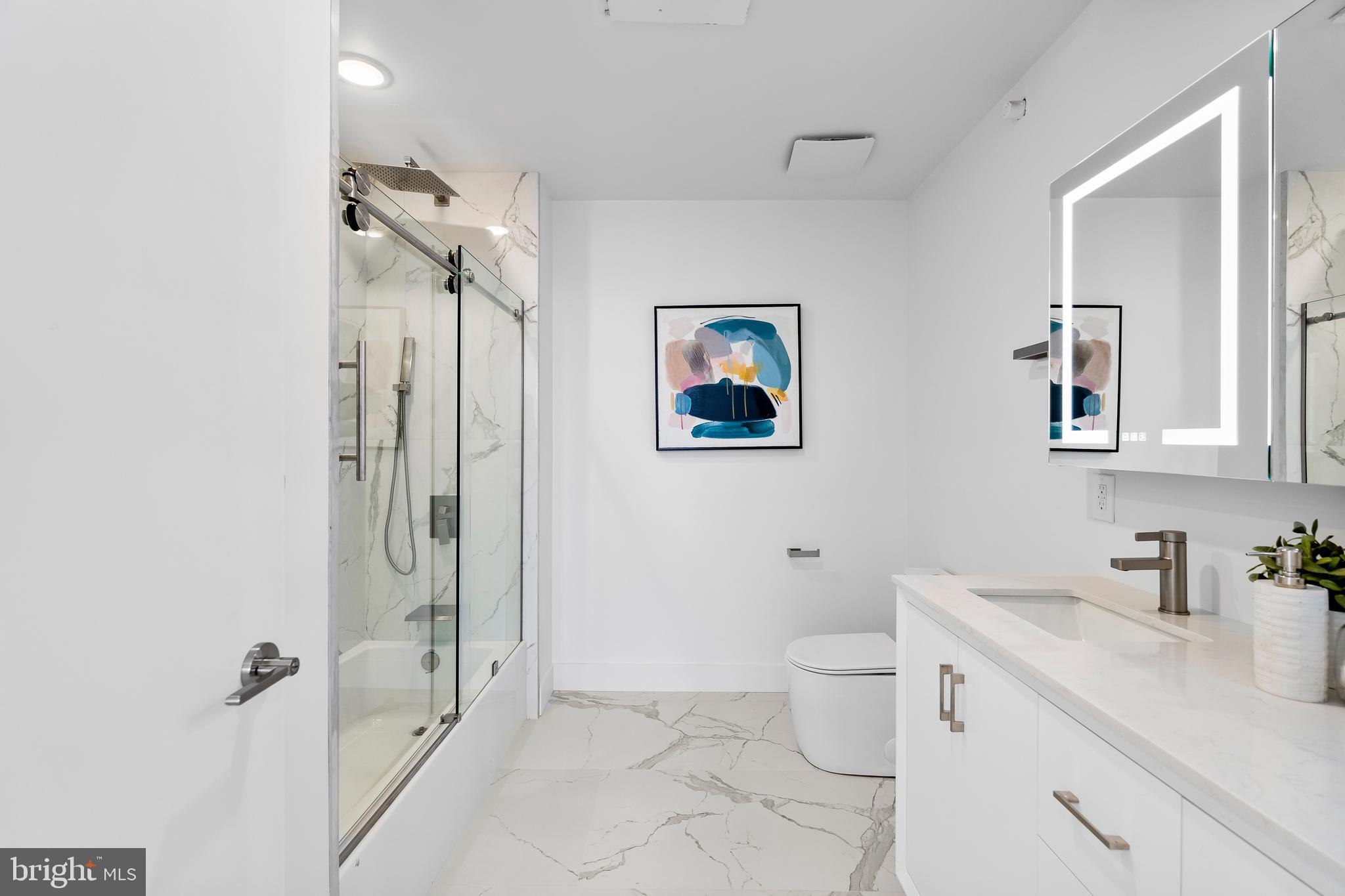 QUEEN VILLAGE - Residential Lease