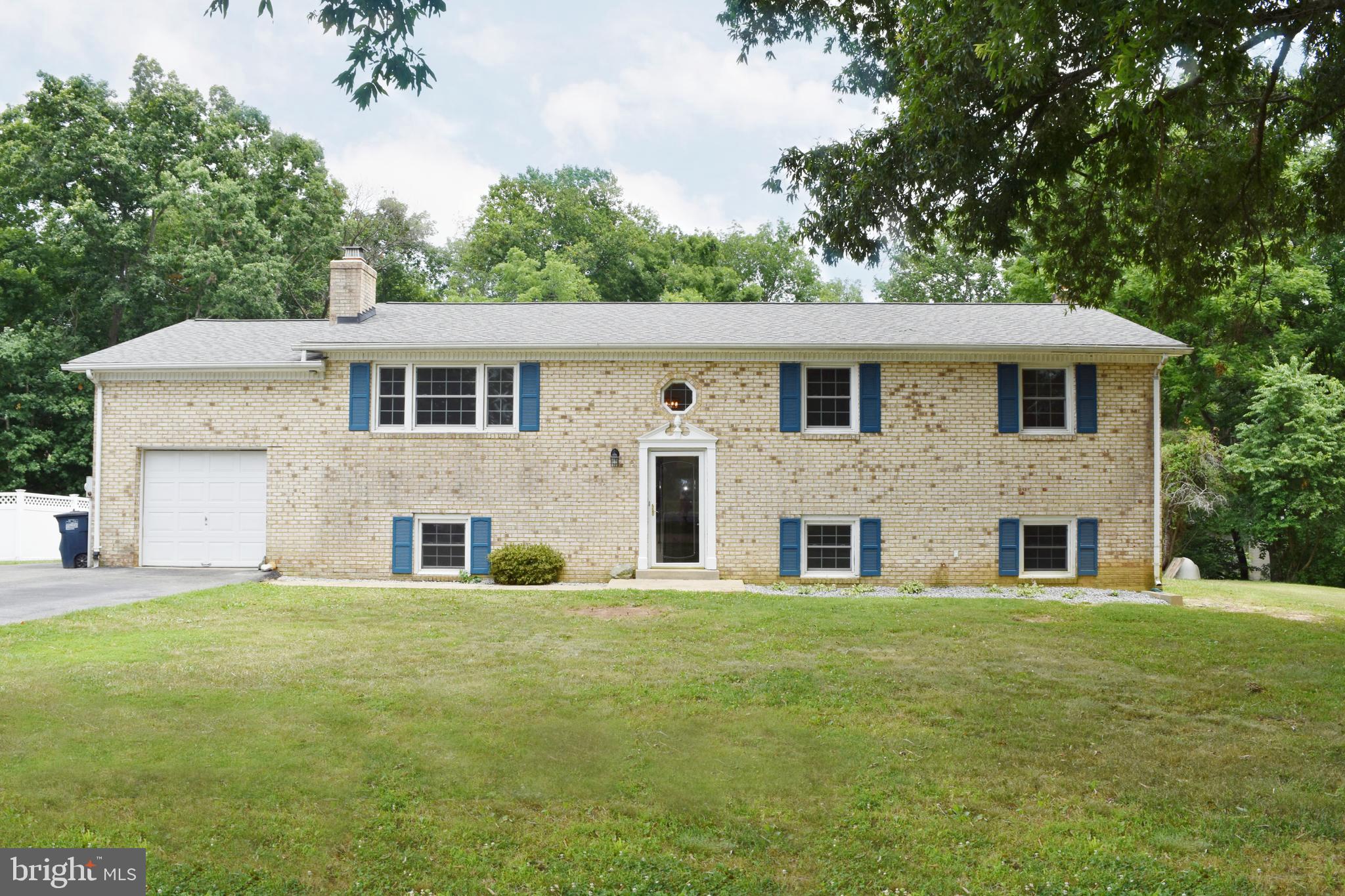 ARTHUR LUSBY ESTATES - Residential Lease