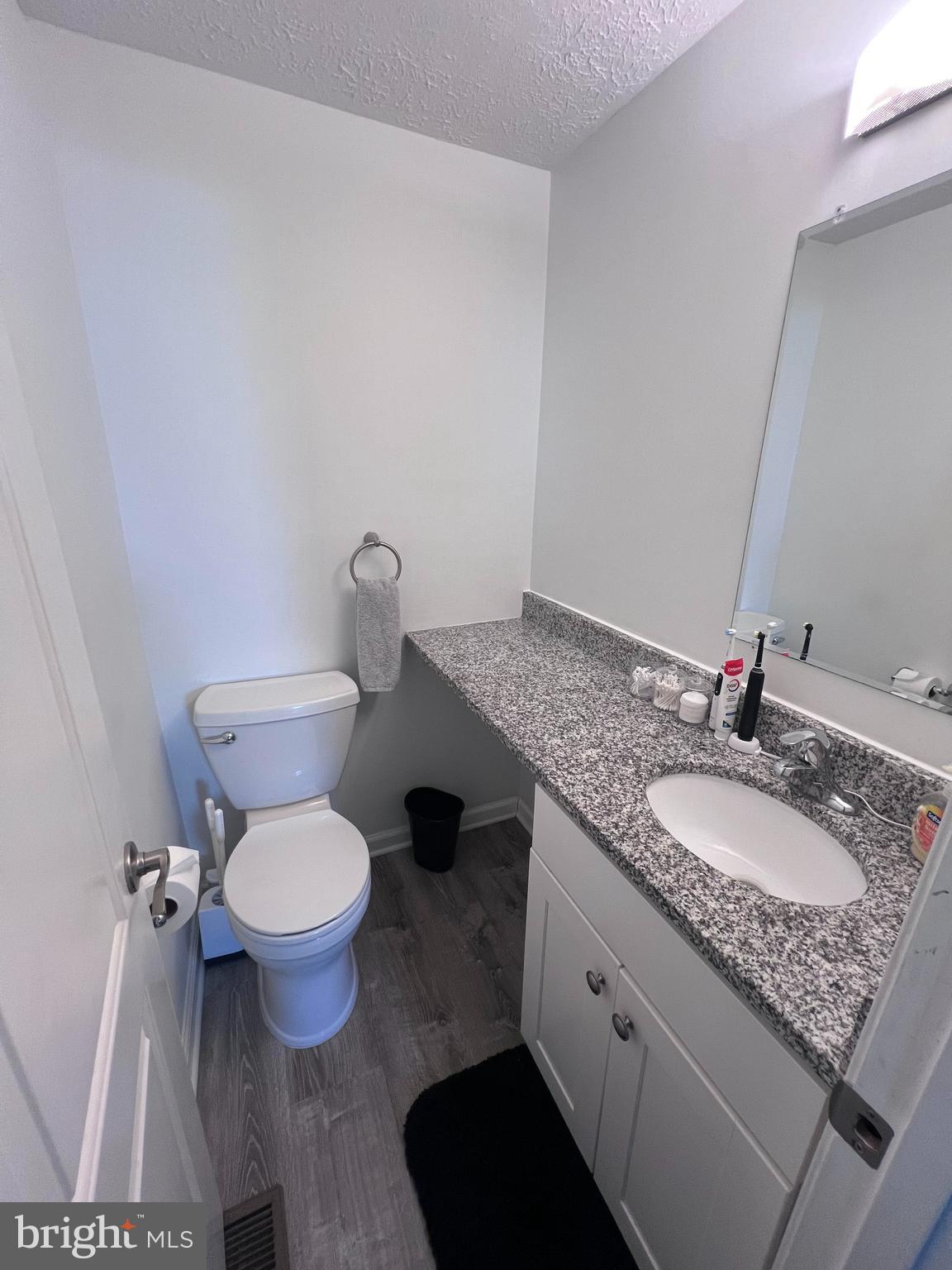 FRANKLIN MANOR - Residential Lease