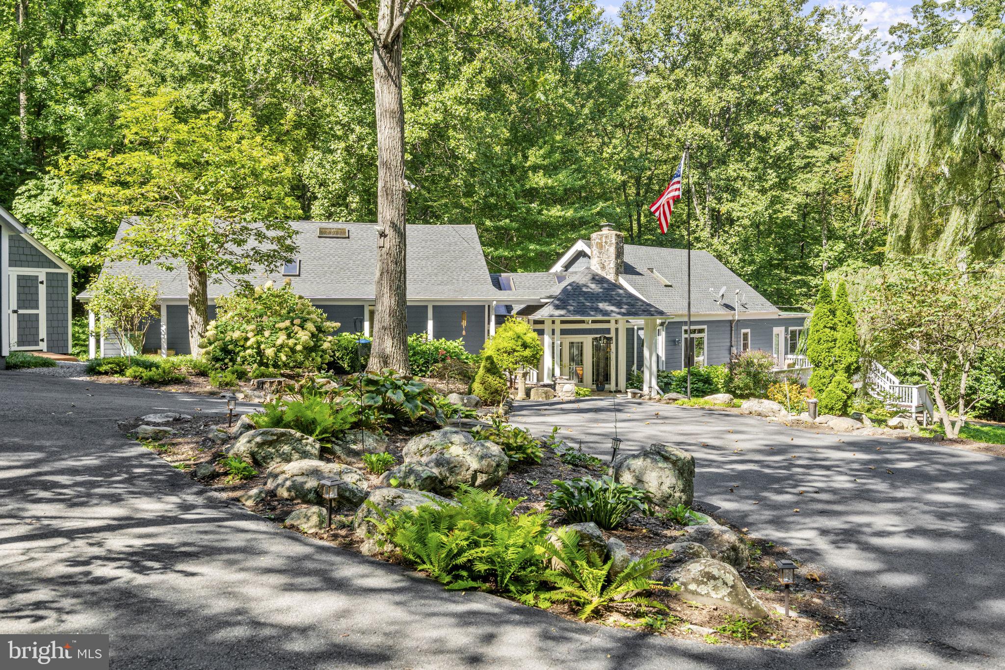 JEWELL HOLLOW - Residential