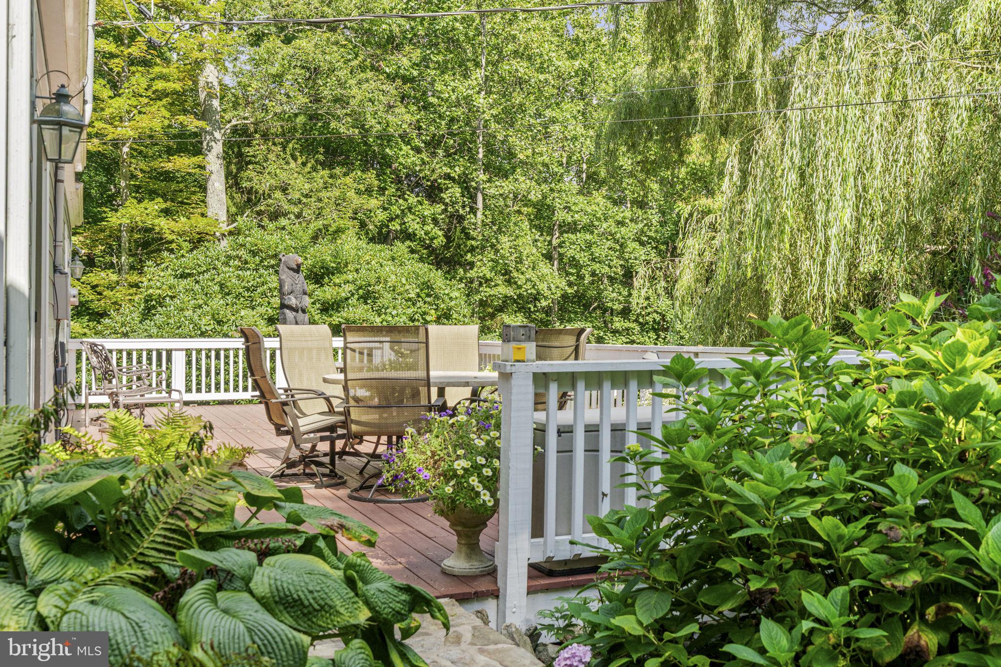 JEWELL HOLLOW - Residential