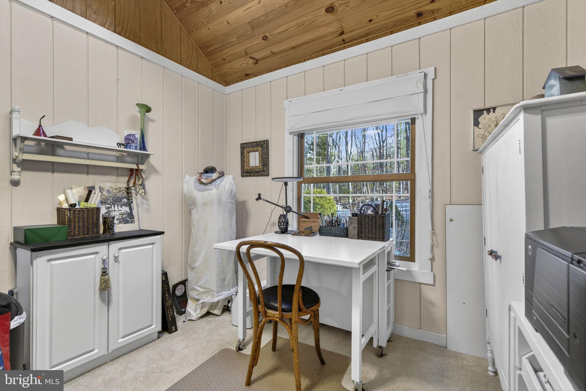 JEWELL HOLLOW - Residential