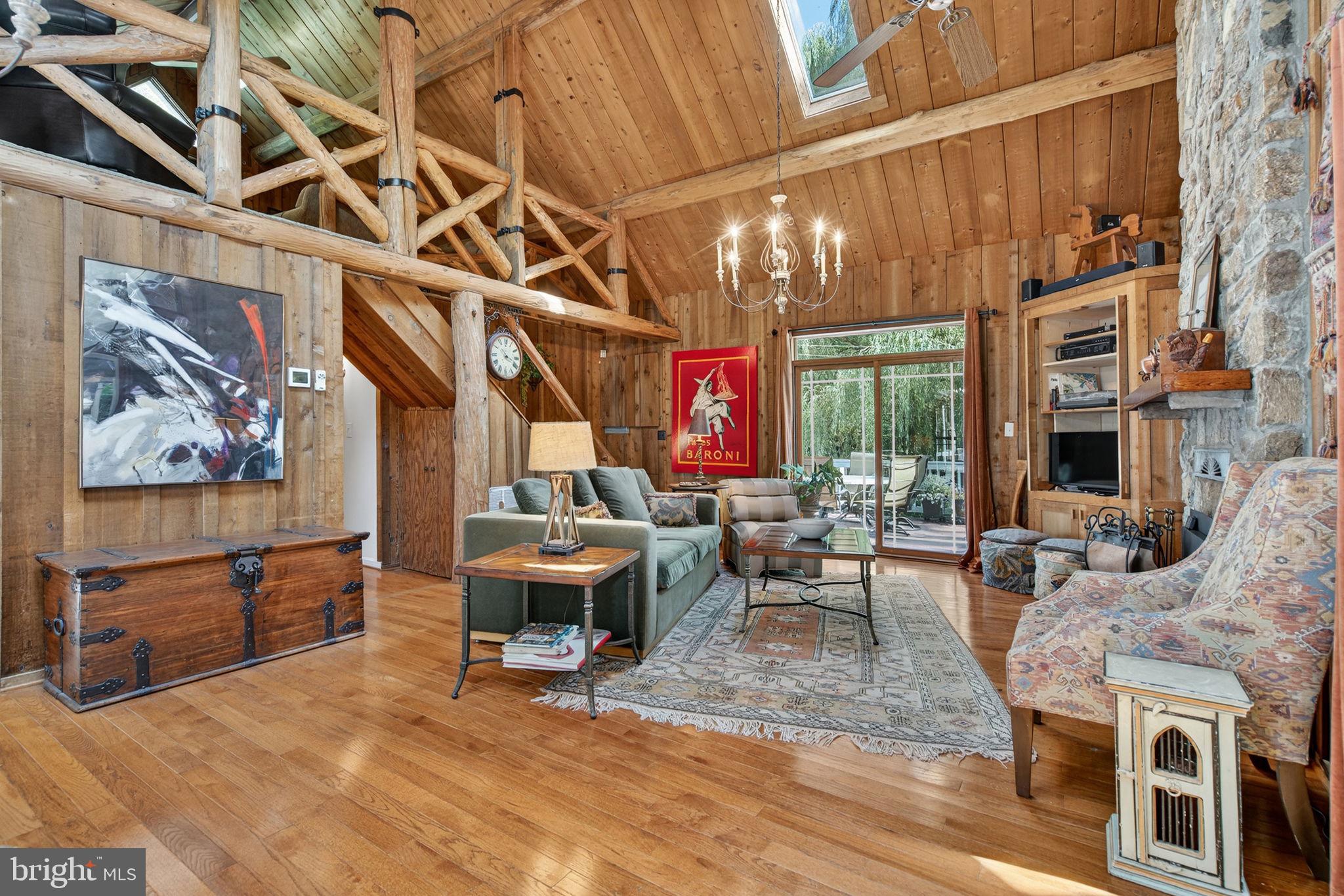 JEWELL HOLLOW - Residential