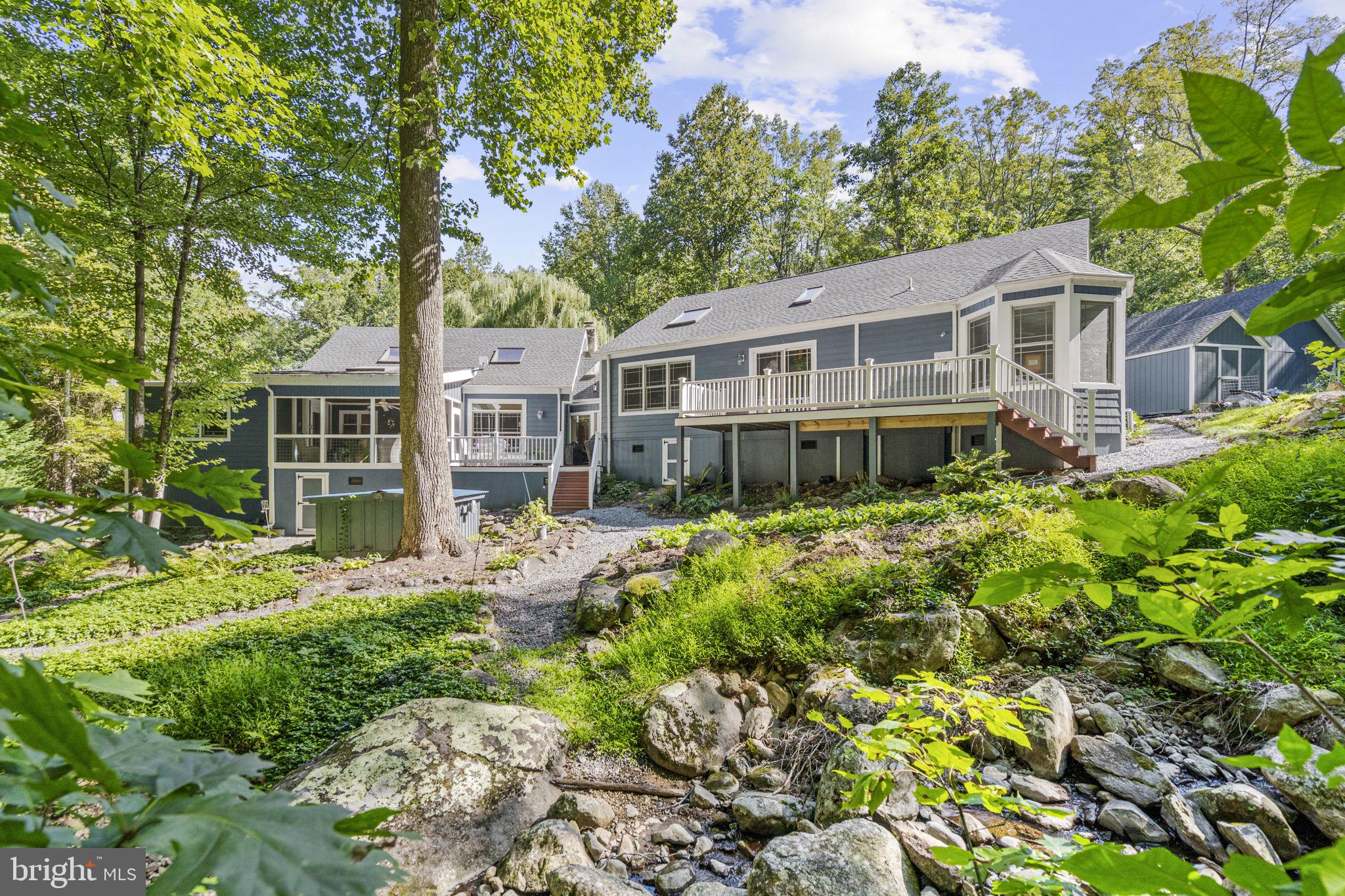 JEWELL HOLLOW - Residential