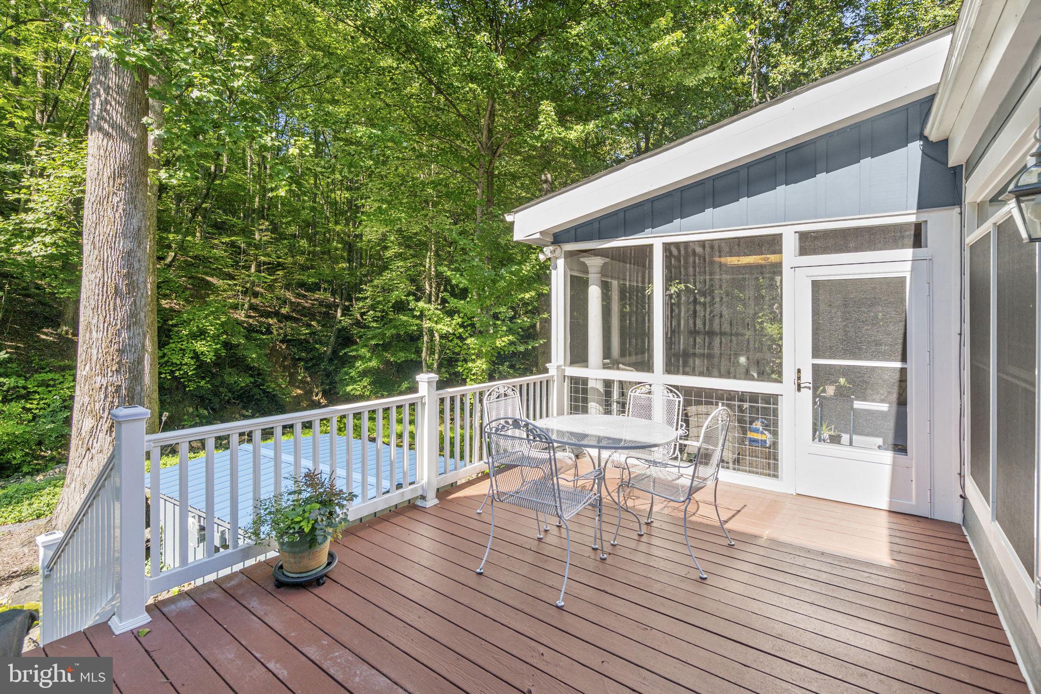 JEWELL HOLLOW - Residential