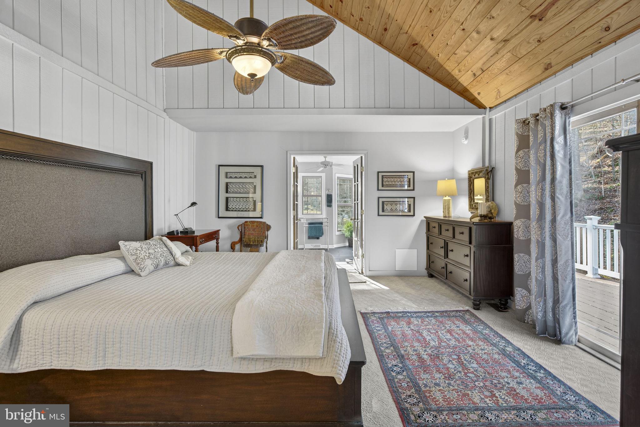 JEWELL HOLLOW - Residential