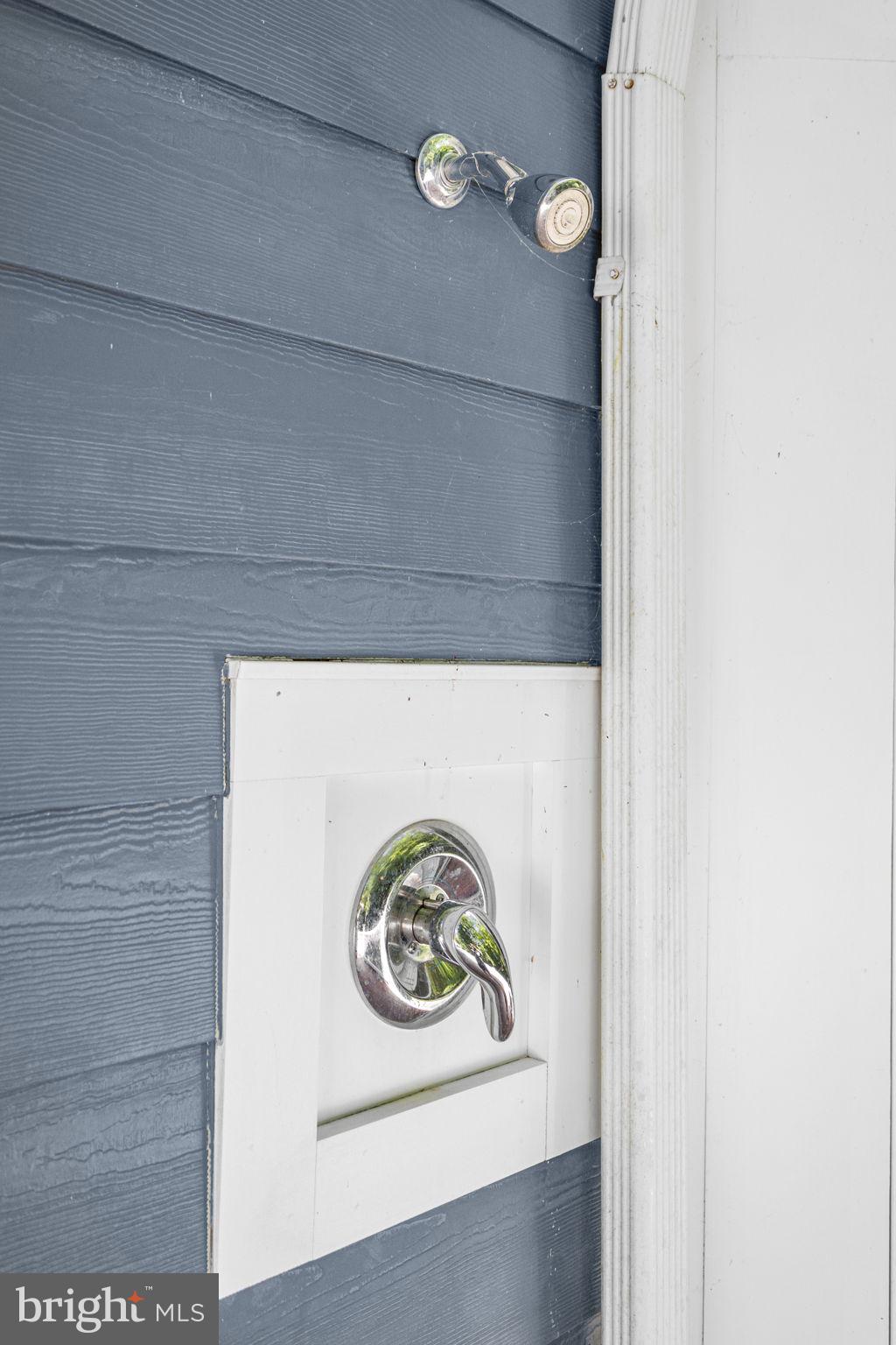 JEWELL HOLLOW - Residential