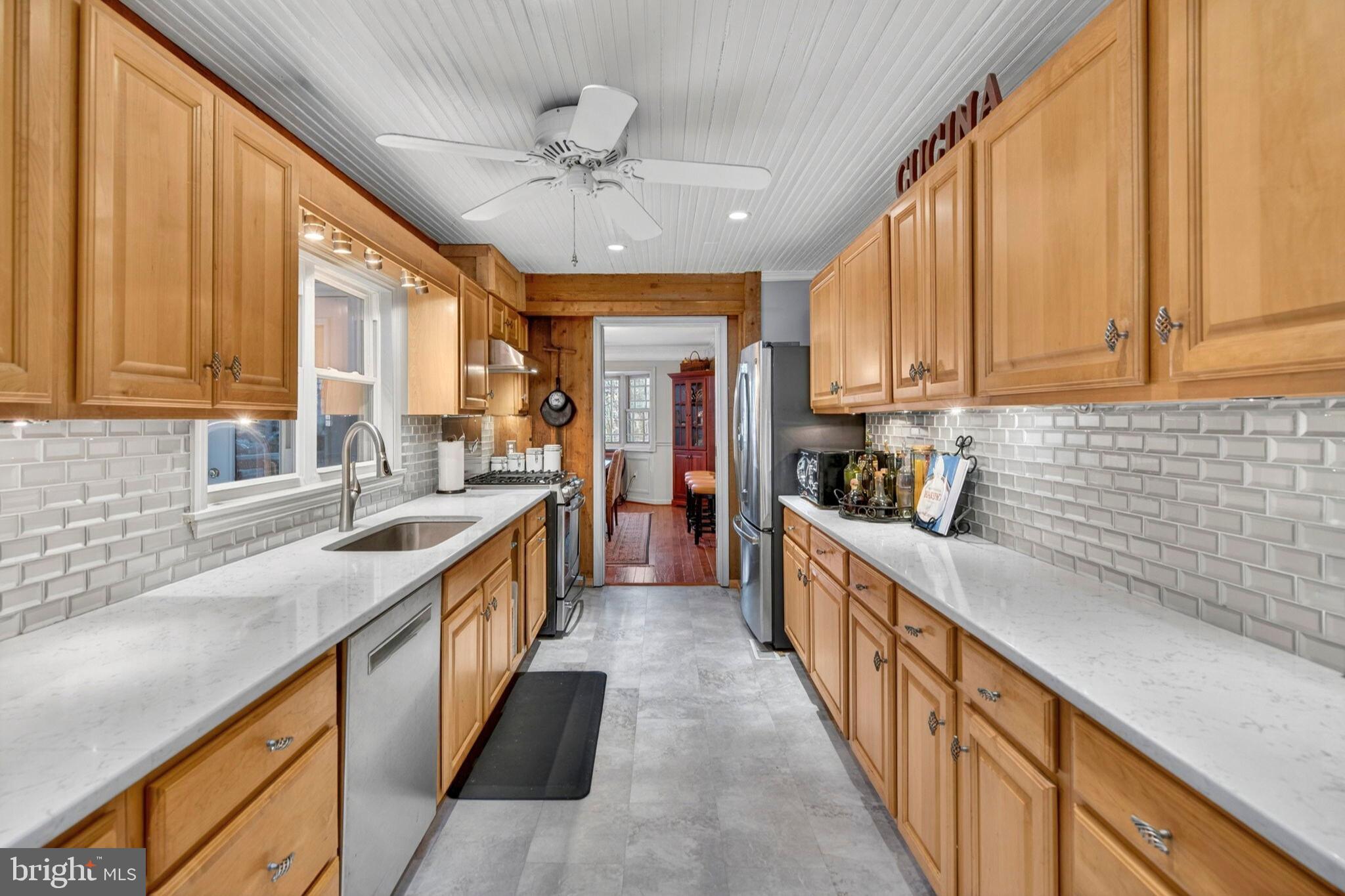 JEWELL HOLLOW - Residential