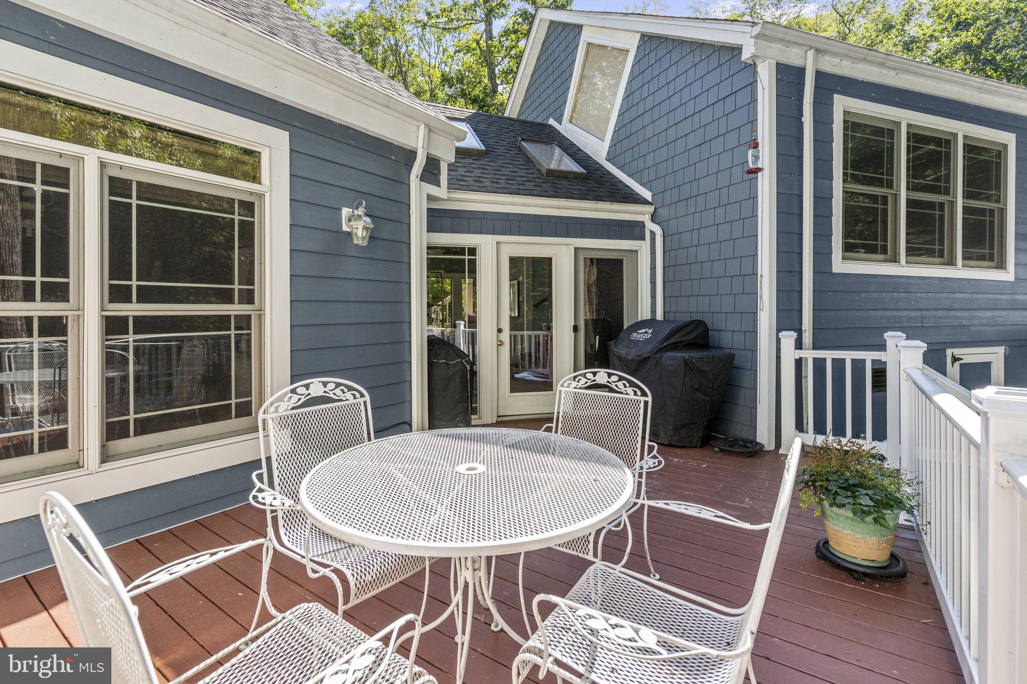 JEWELL HOLLOW - Residential