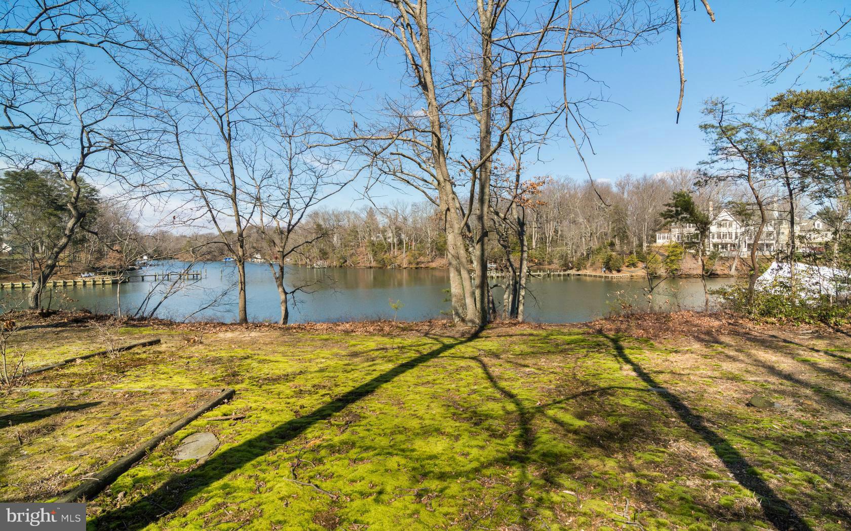 ARBUTUS BANKS - Residential