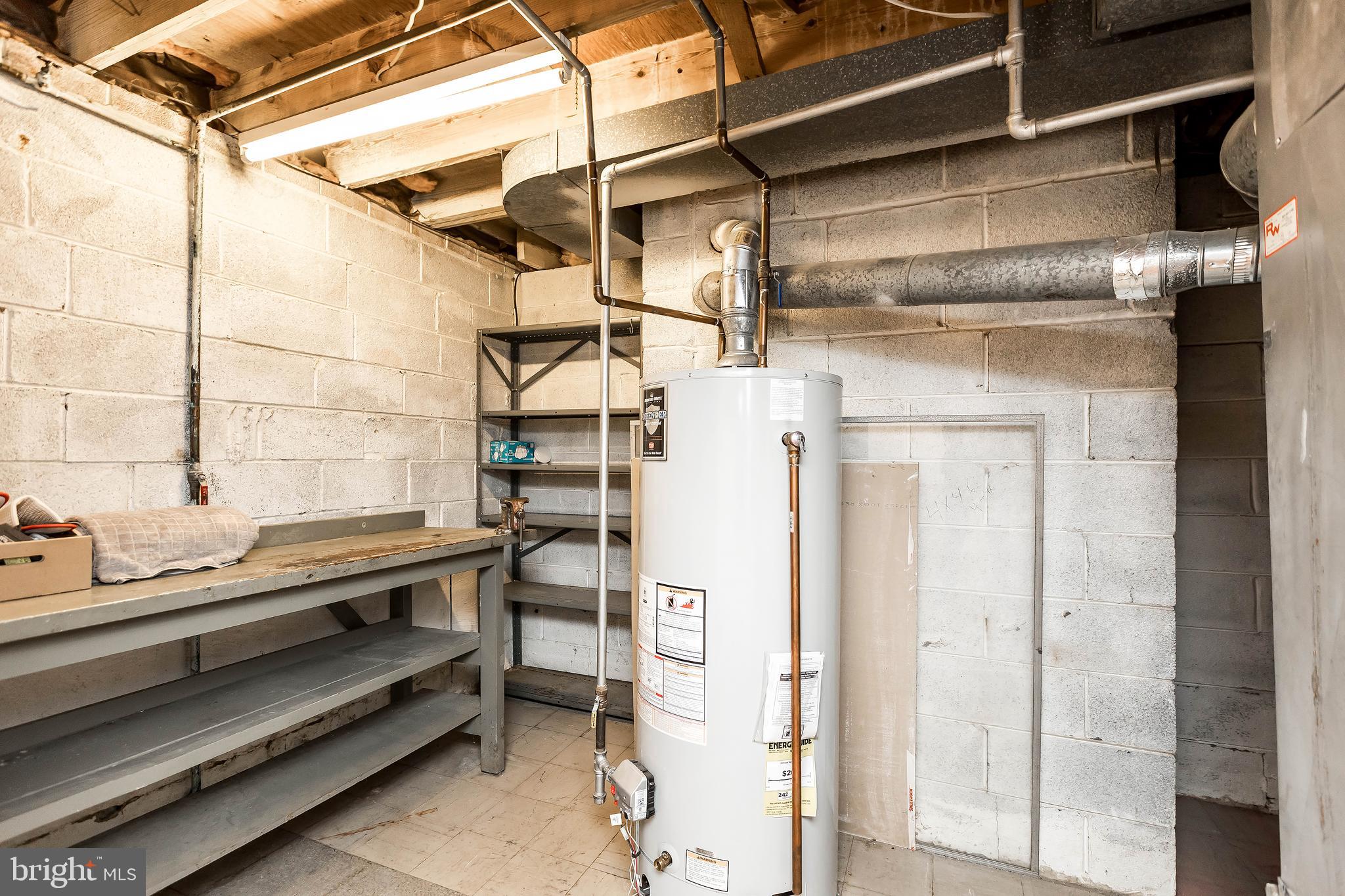 CALVERTON - Residential