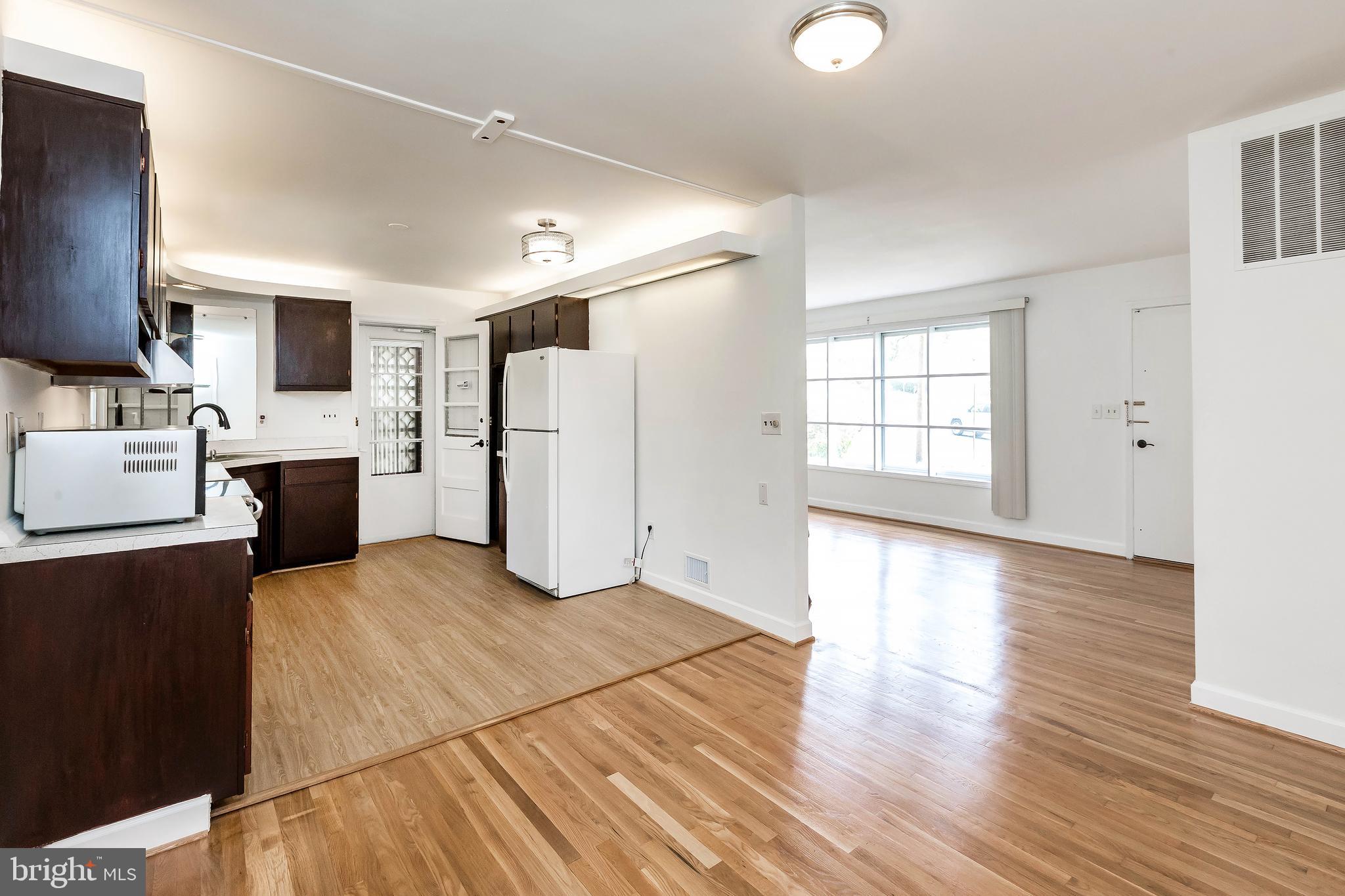 CALVERTON - Residential