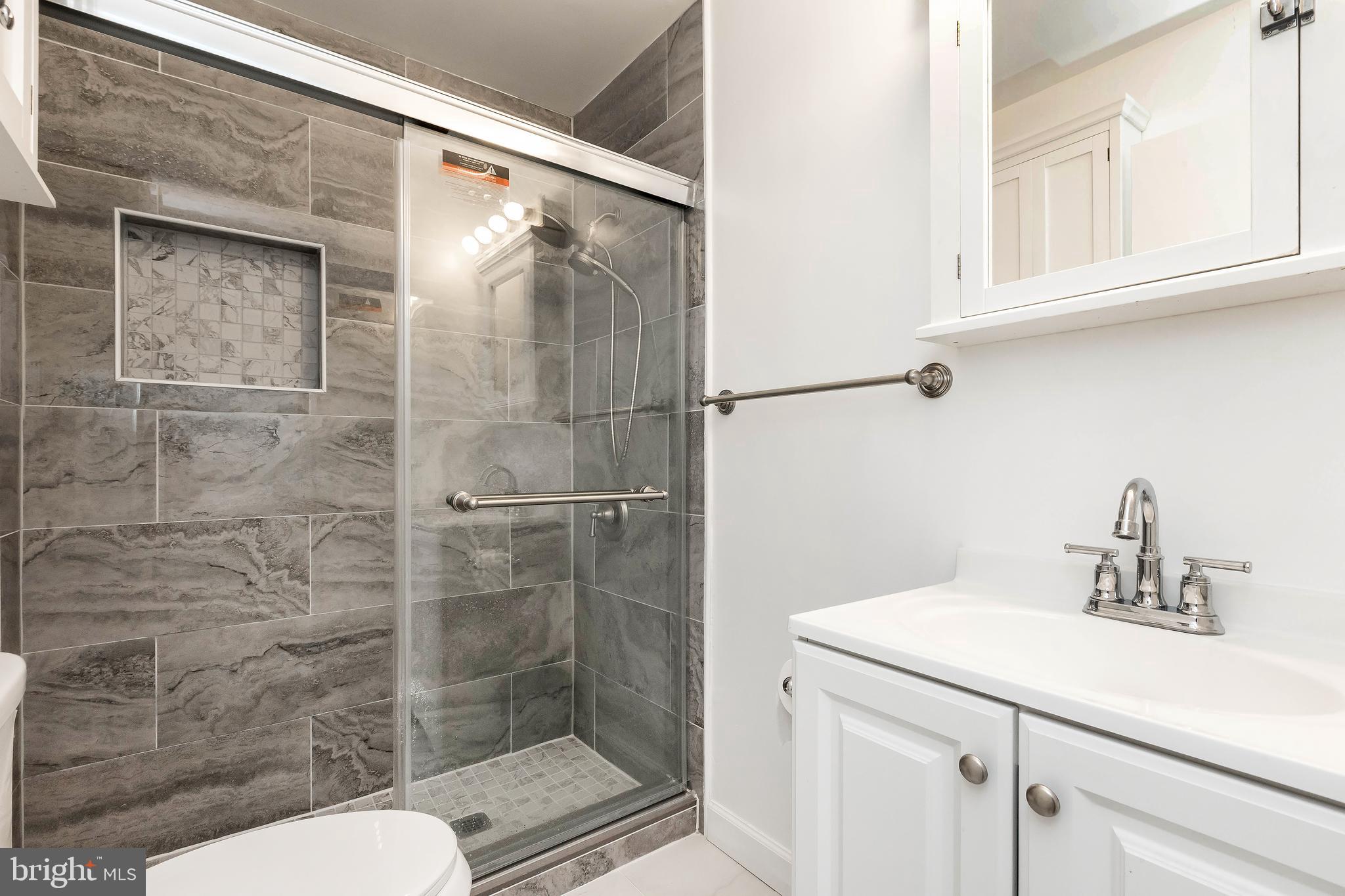 CALVERTON - Residential