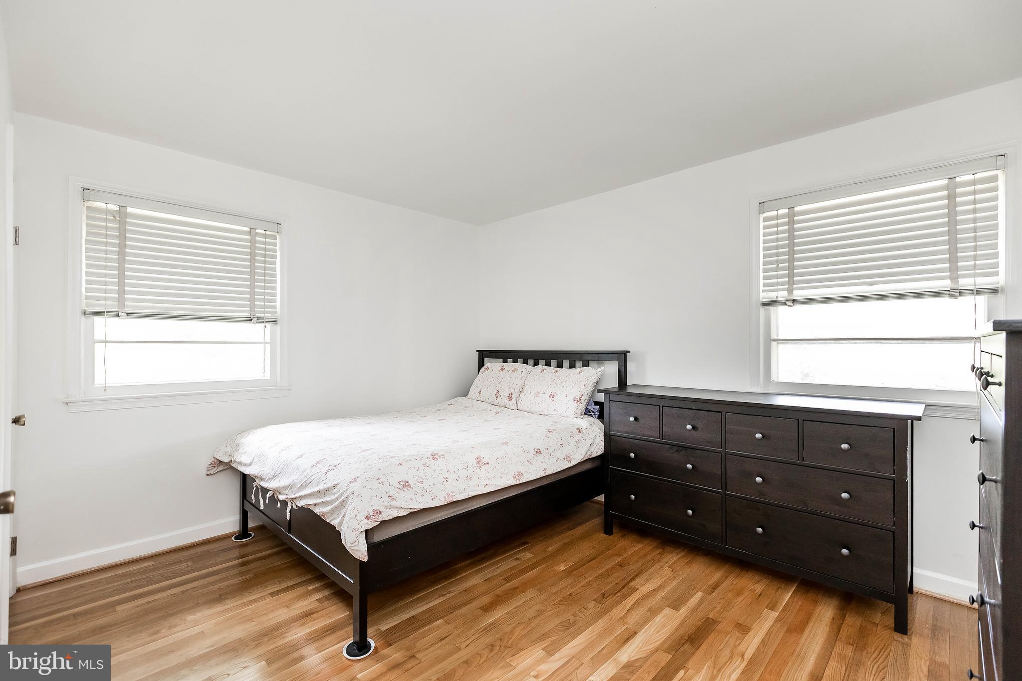 CALVERTON - Residential