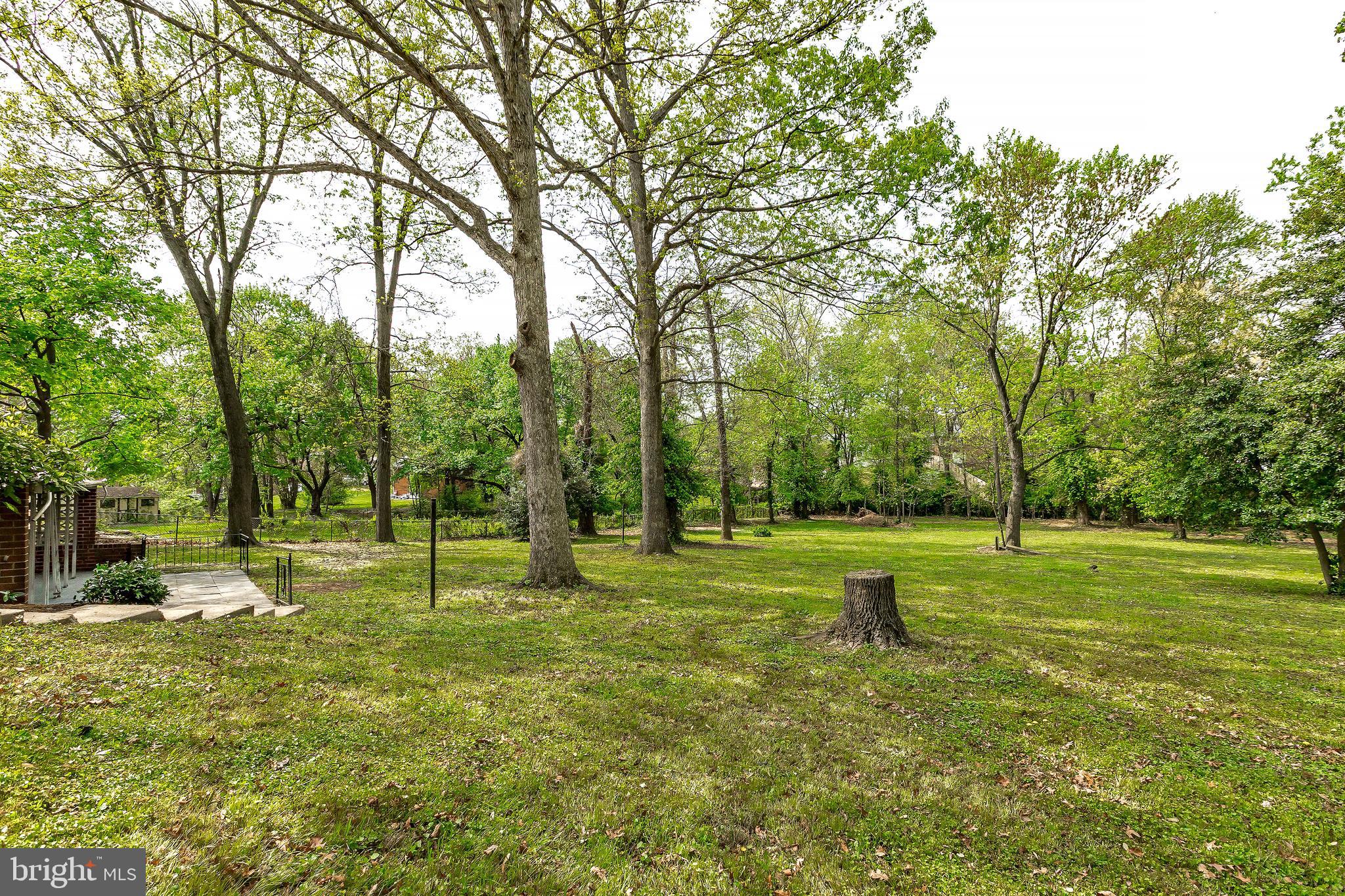 CALVERTON - Residential