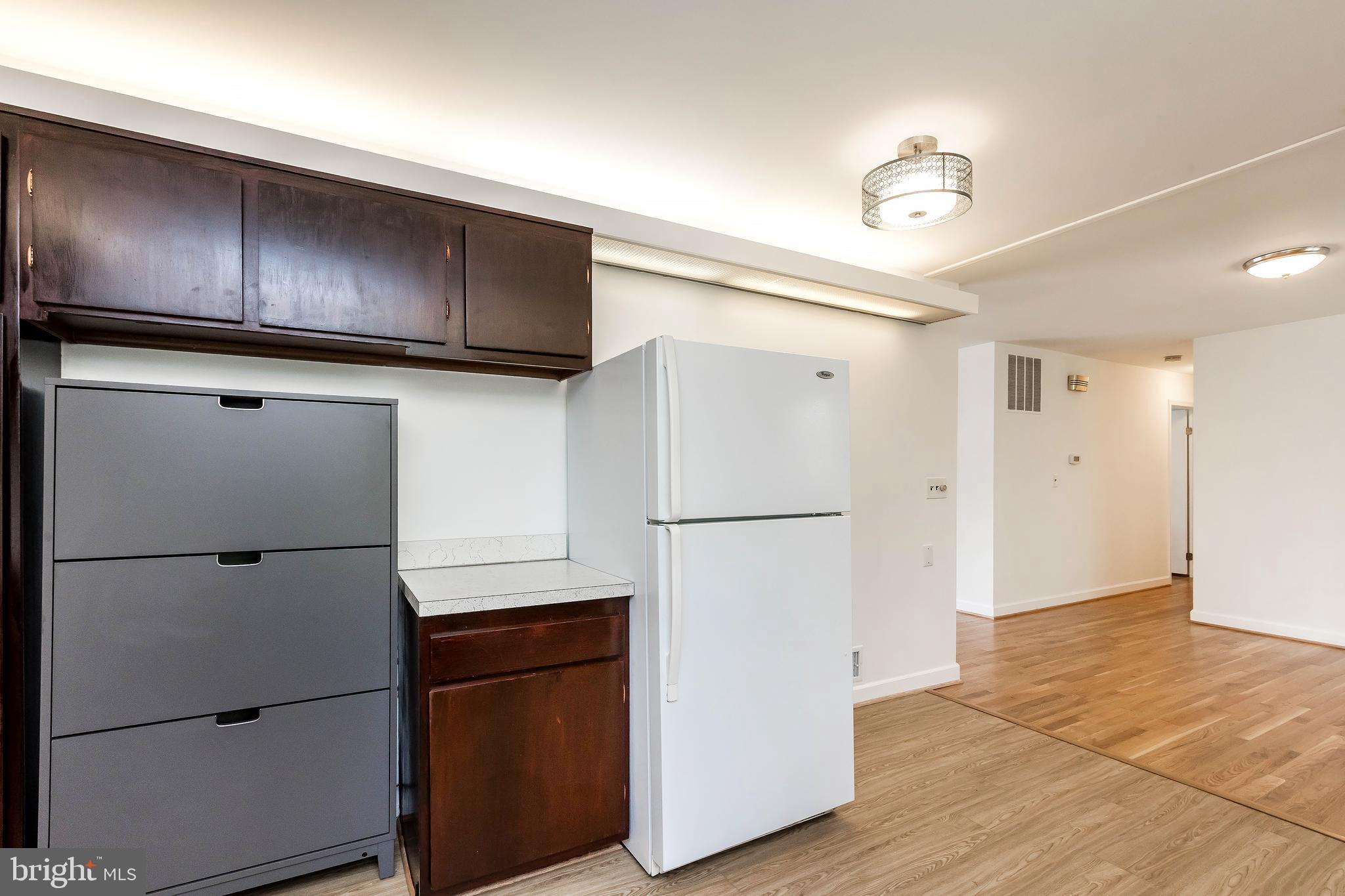 CALVERTON - Residential