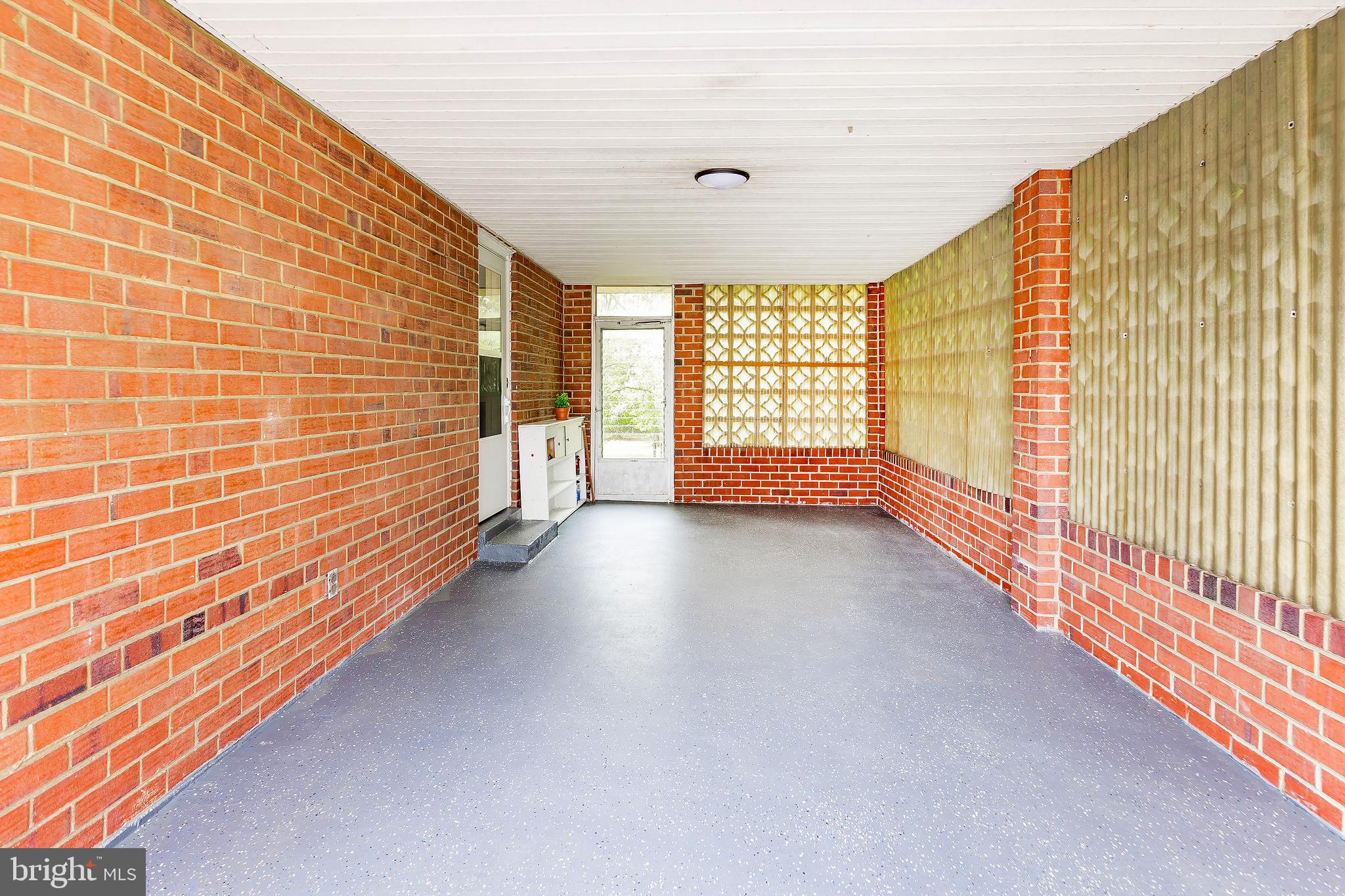 CALVERTON - Residential