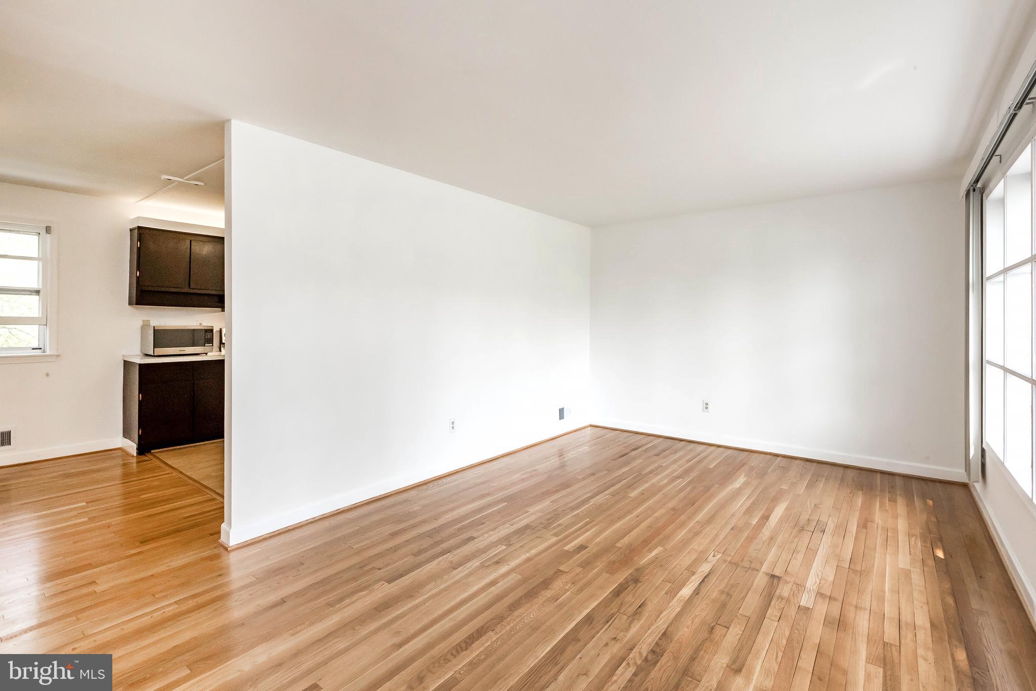 CALVERTON - Residential