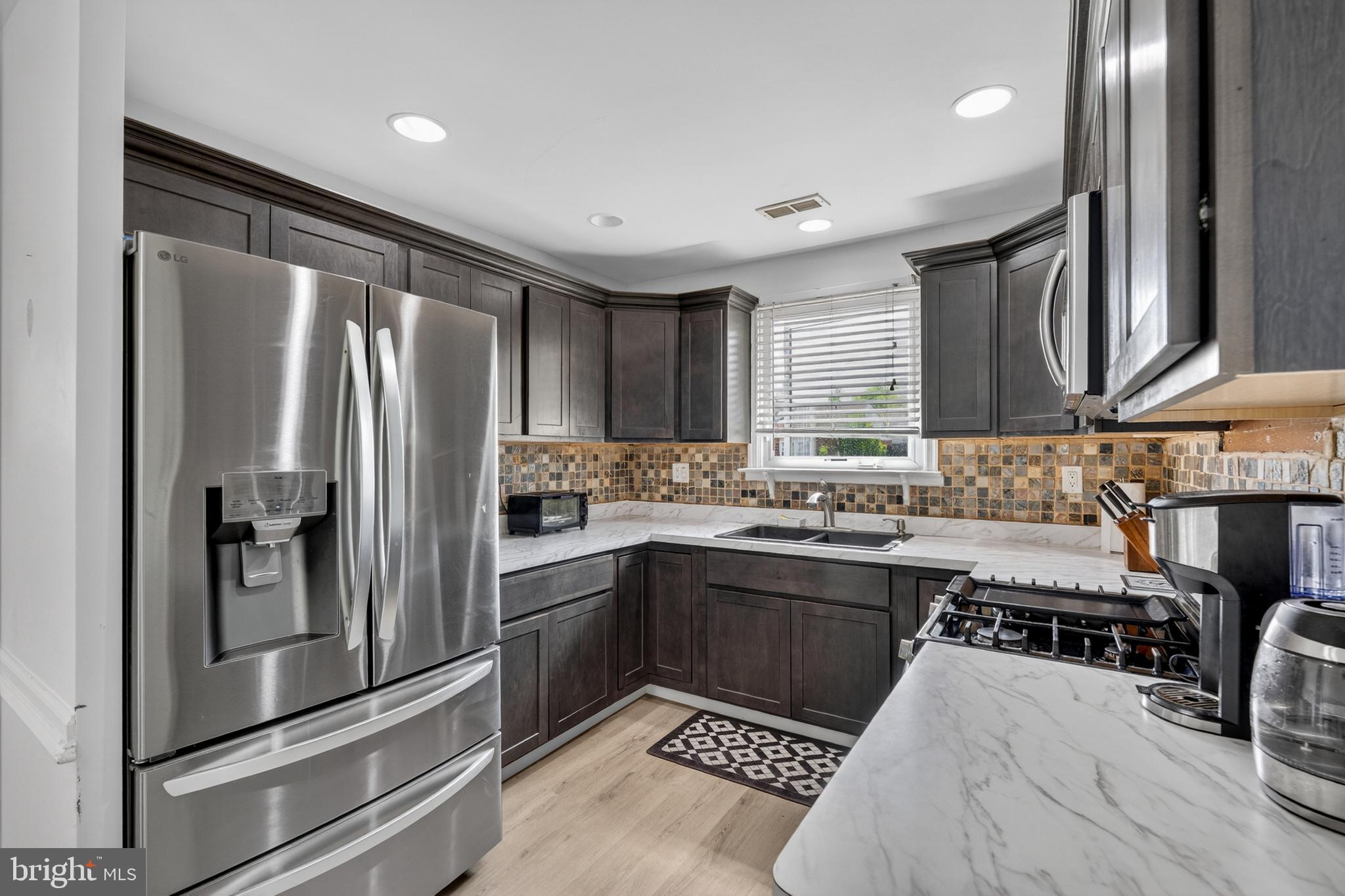 LAKECROFT II - Residential