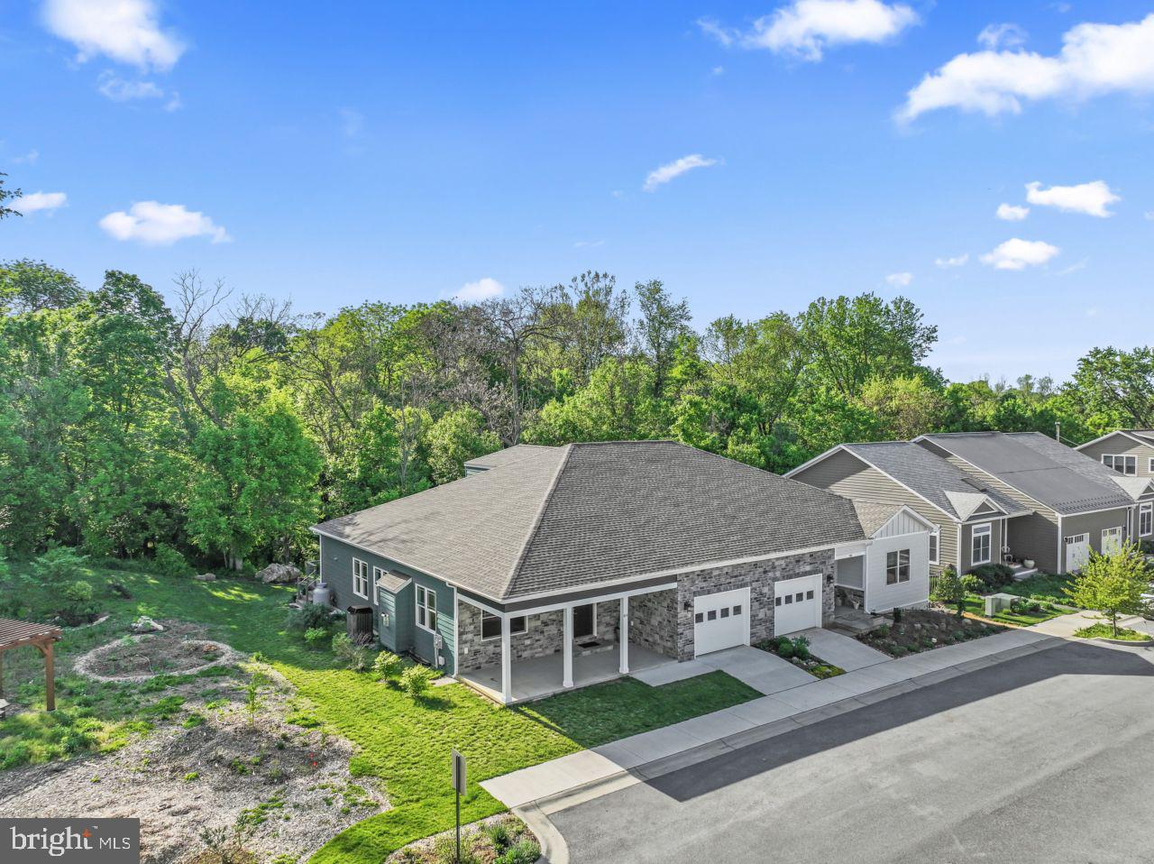 SHEPHERDSTOWN - Residential