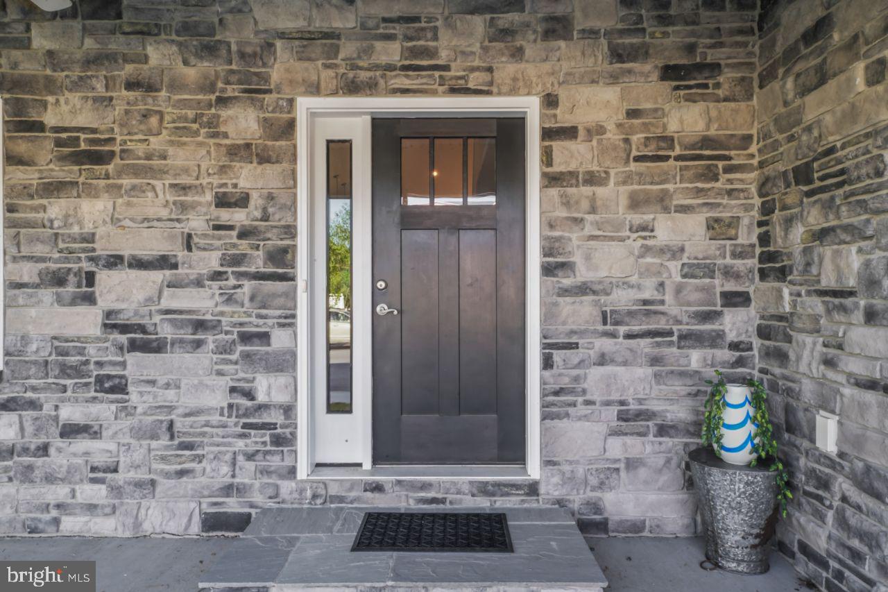 SHEPHERDSTOWN - Residential