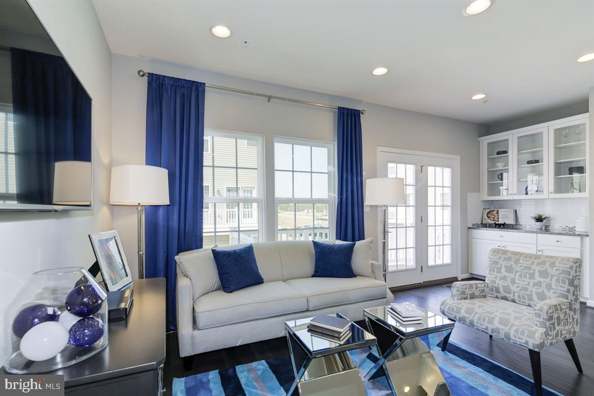 PARKSIDE - Residential