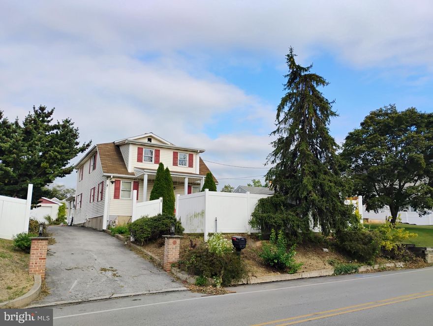 Welcome to 432 Crooked Ln, a charming Single Family home located in the heart of King of Prussia, PA. This historic property was built in 1930 and boasts a timeless appeal that is sure to capture your heart. Upon entering the home, you are greeted by a warm and inviting atmosphere that exudes character and charm. The interior features 2 bathrooms, providing convenience and comfort for you and your family. With a finished area of 1,872 sq.ft., there is plenty of space for all your living needs. Situated on a spacious lot spanning 19,929 sq.ft., this property offers ample outdoor space for entertaining, gardening, or simply enjoying the fresh air. The lush greenery and mature trees provide a serene backdrop for your everyday life. The location of this home is truly unbeatable, with easy access to all the amenities and attractions that King of Prussia has to offer. Whether you're looking to shop at the nearby King of Prussia Mall, dine at one of the many restaurants in the area, or explore the beautiful parks and recreational facilities, you'll find everything you need just moments away. Overall, 432 Crooked Ln is a truly special property that combines the best of old-world charm with modern conveniences. Don't miss your chance to make this house your home and create lasting memories in this one-of-a-kind residence. Schedule a showing today and experience the magic of this historic gem for yourself.