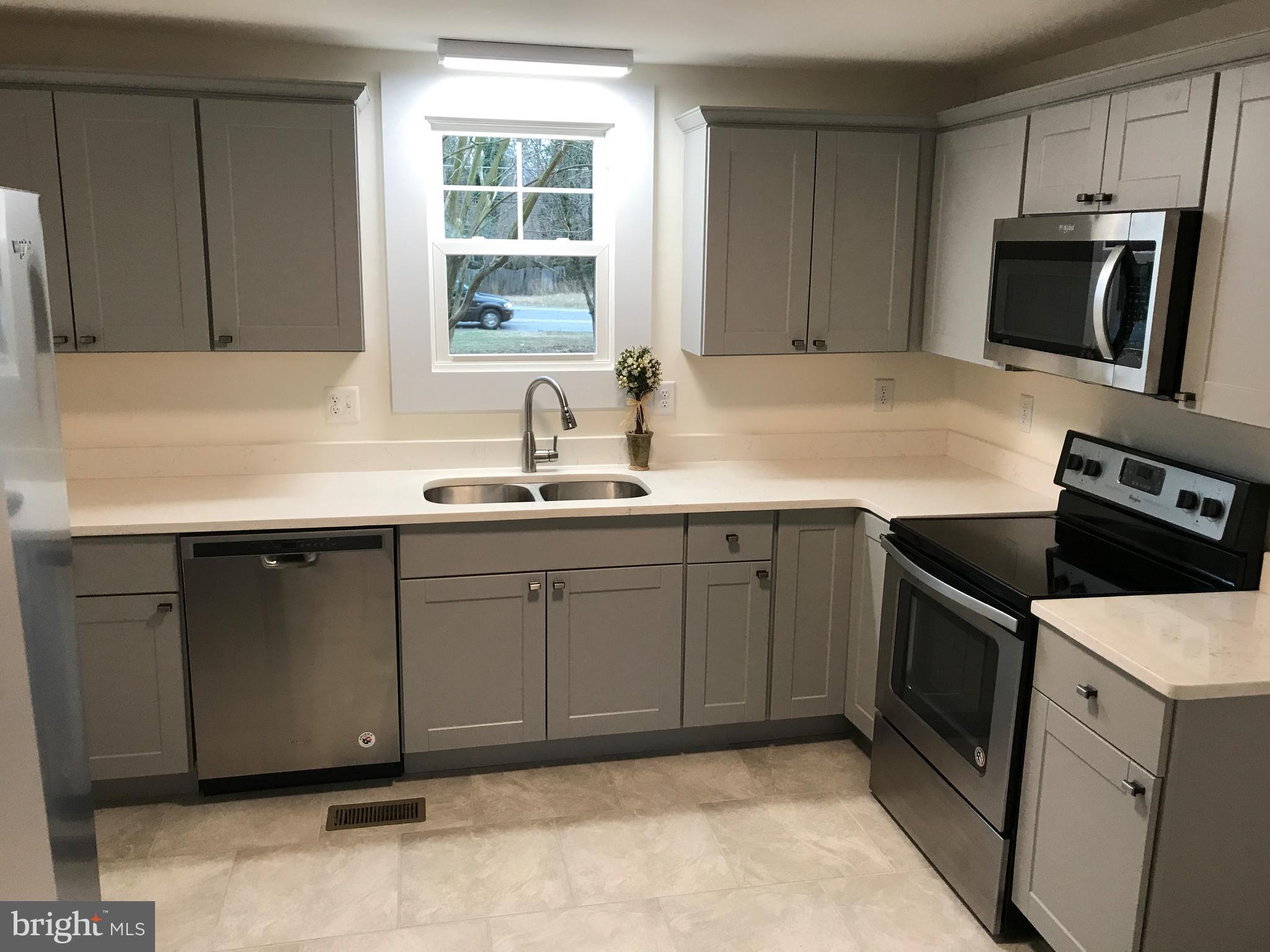 DICKINSON - Residential Lease