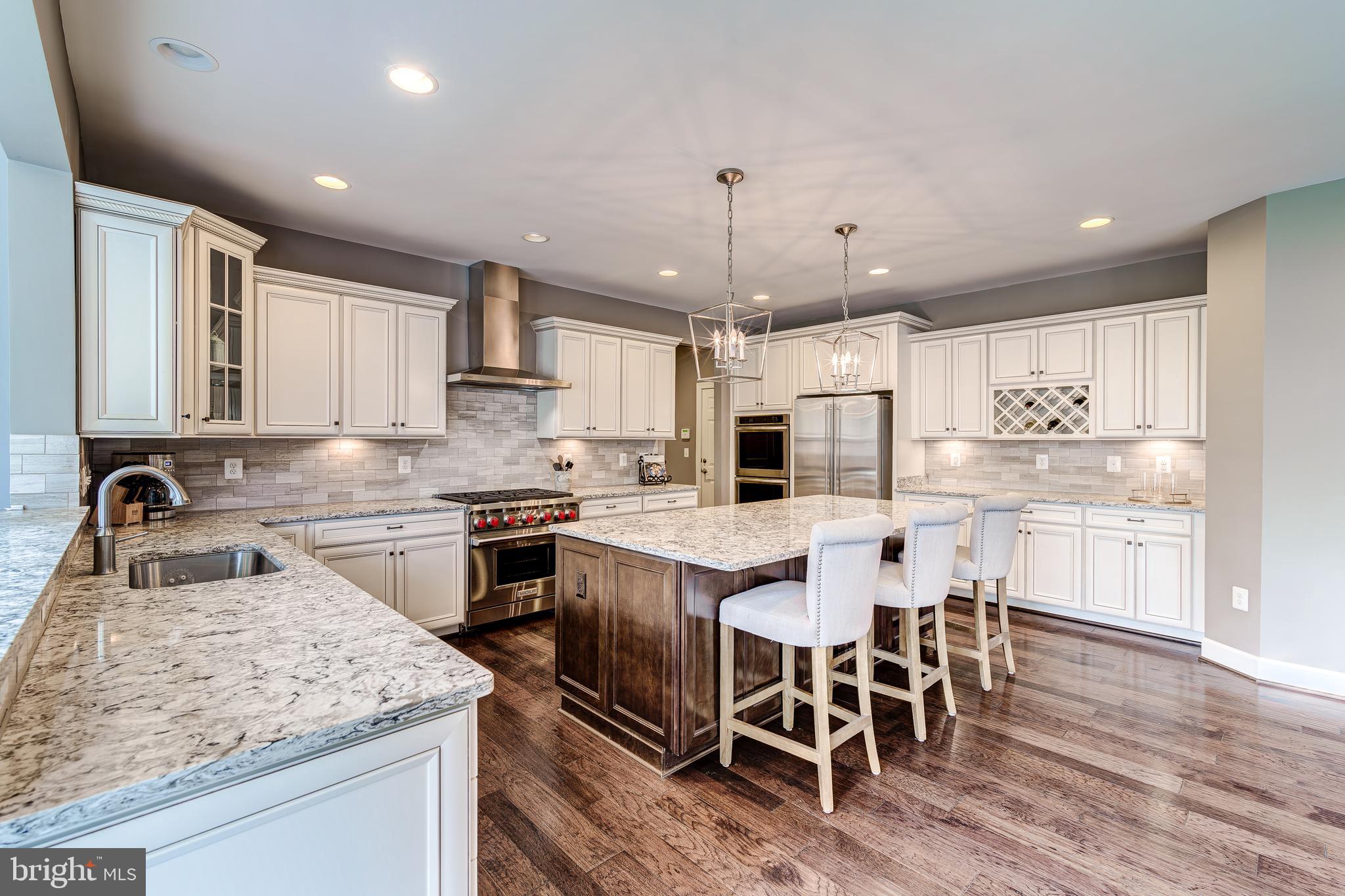 HUNTLEIGH AT CREIGHTON FARMS - Residential