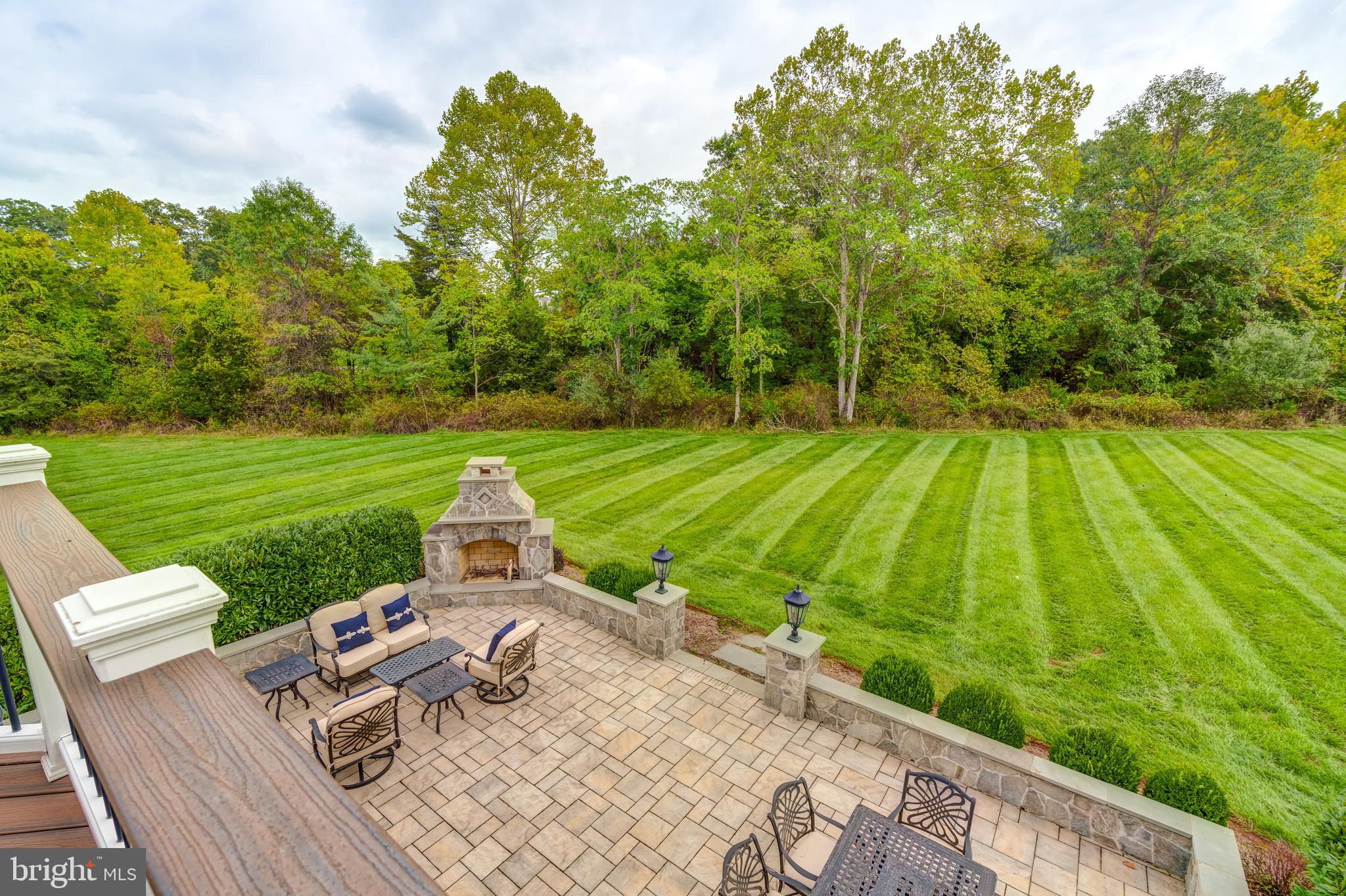 HUNTLEIGH AT CREIGHTON FARMS - Residential