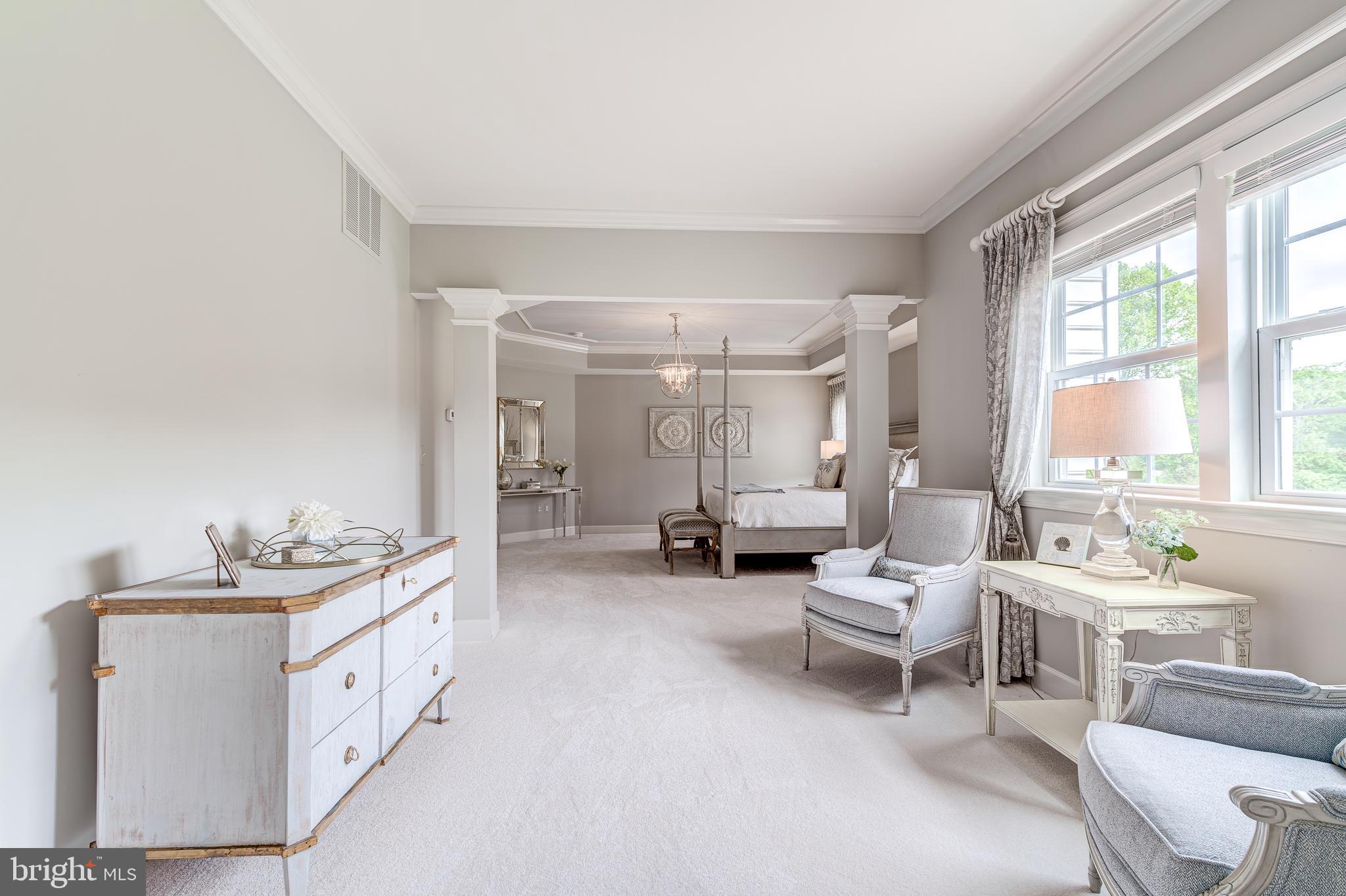 HUNTLEIGH AT CREIGHTON FARMS - Residential