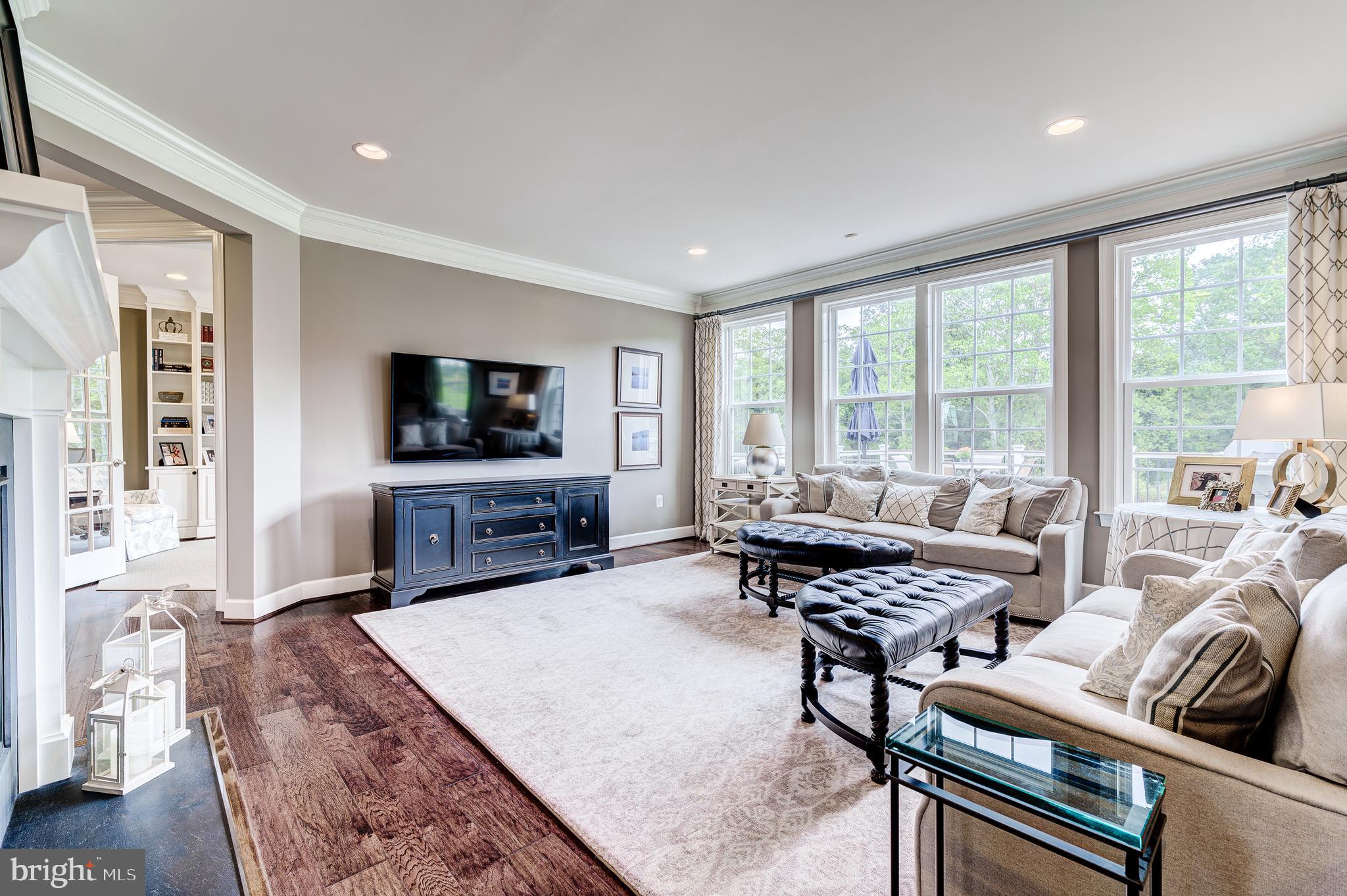 HUNTLEIGH AT CREIGHTON FARMS - Residential