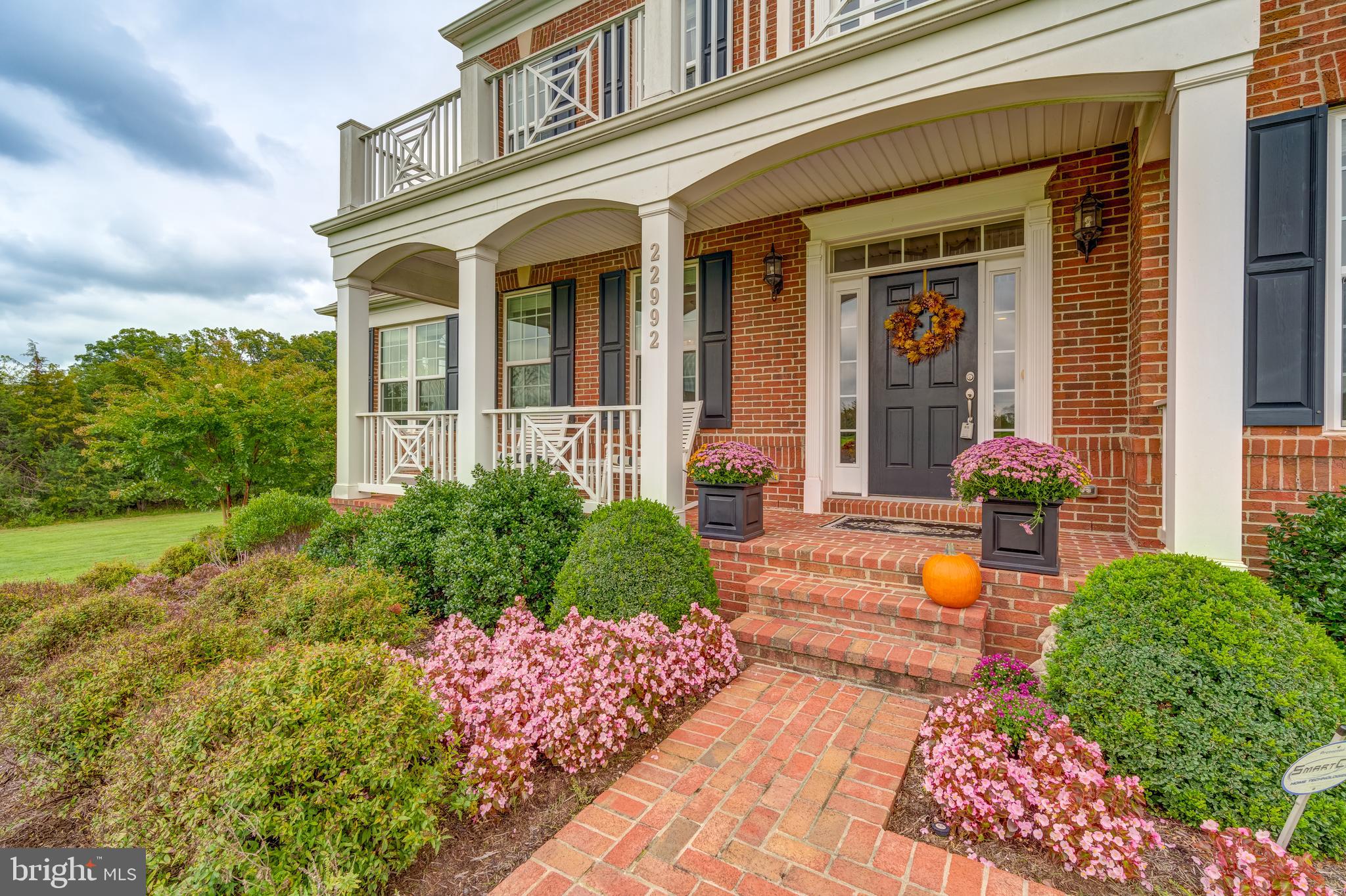 HUNTLEIGH AT CREIGHTON FARMS - Residential