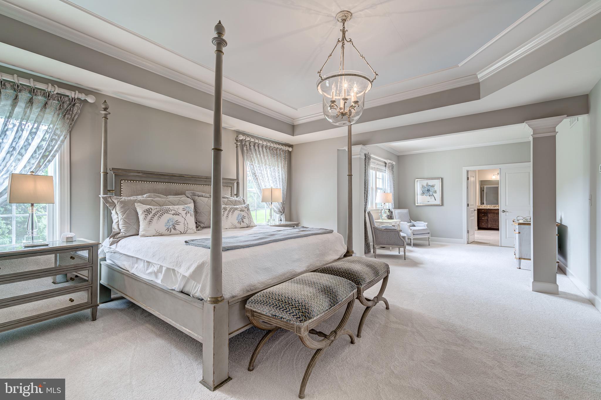 HUNTLEIGH AT CREIGHTON FARMS - Residential