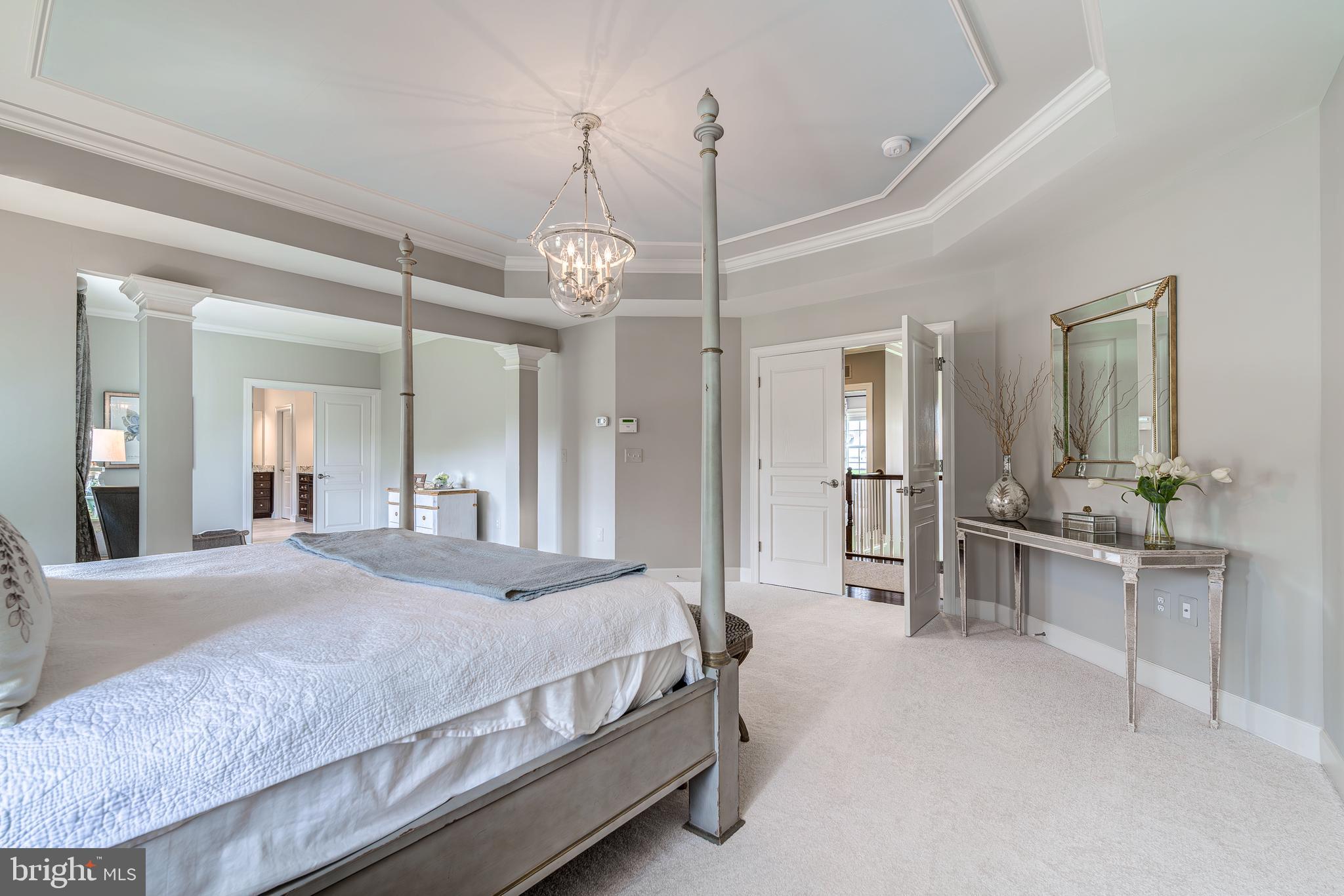 HUNTLEIGH AT CREIGHTON FARMS - Residential