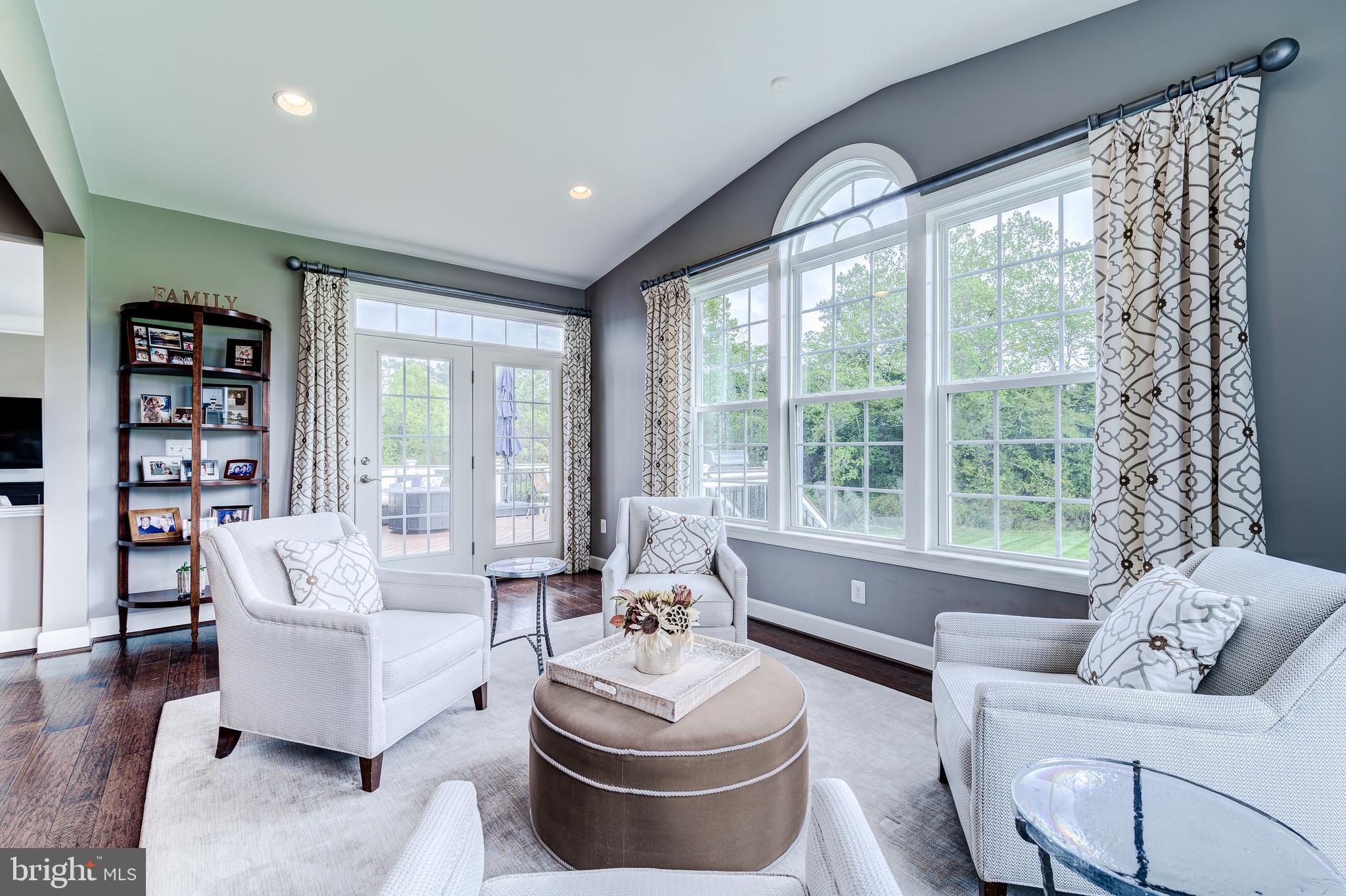 HUNTLEIGH AT CREIGHTON FARMS - Residential