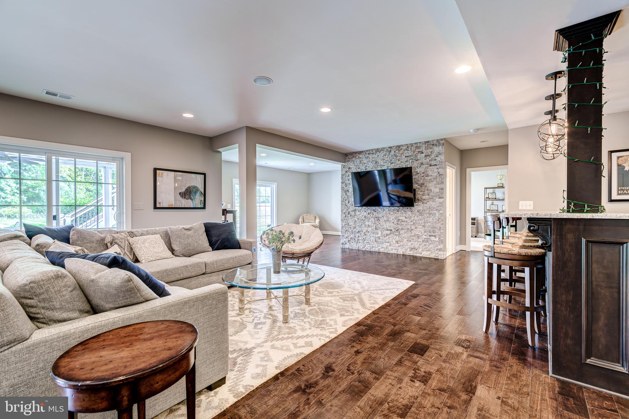 HUNTLEIGH AT CREIGHTON FARMS - Residential