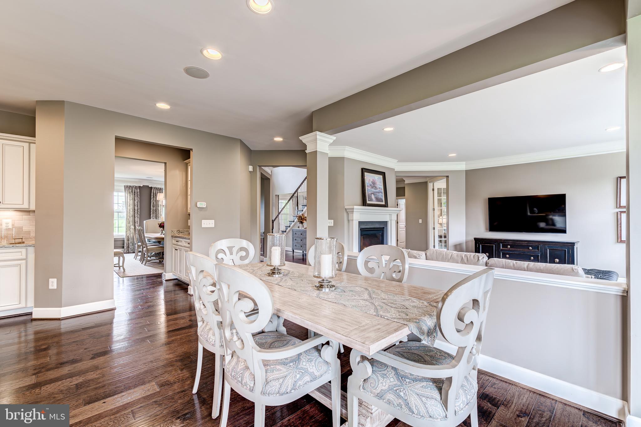 HUNTLEIGH AT CREIGHTON FARMS - Residential