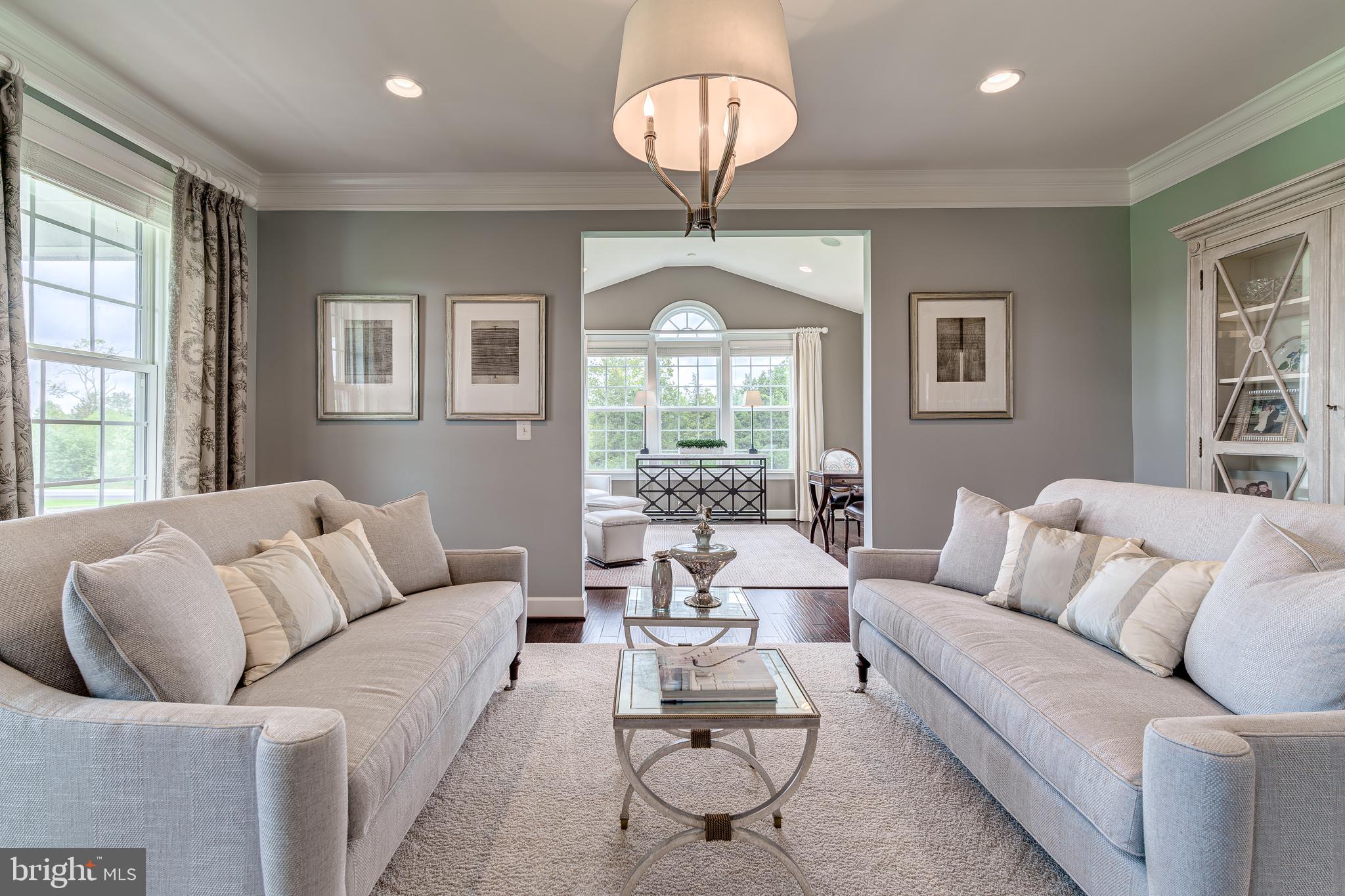 HUNTLEIGH AT CREIGHTON FARMS - Residential