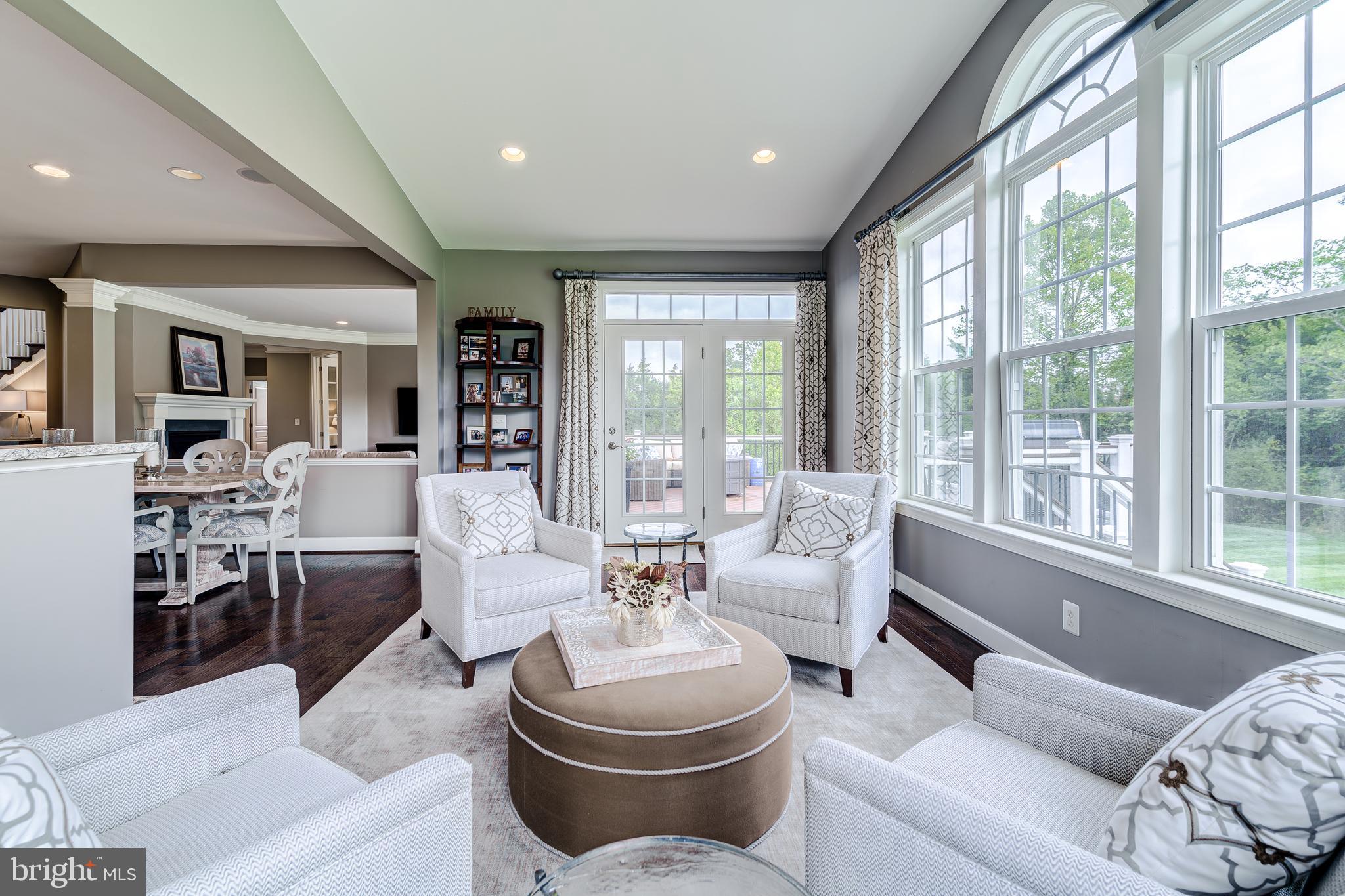 HUNTLEIGH AT CREIGHTON FARMS - Residential