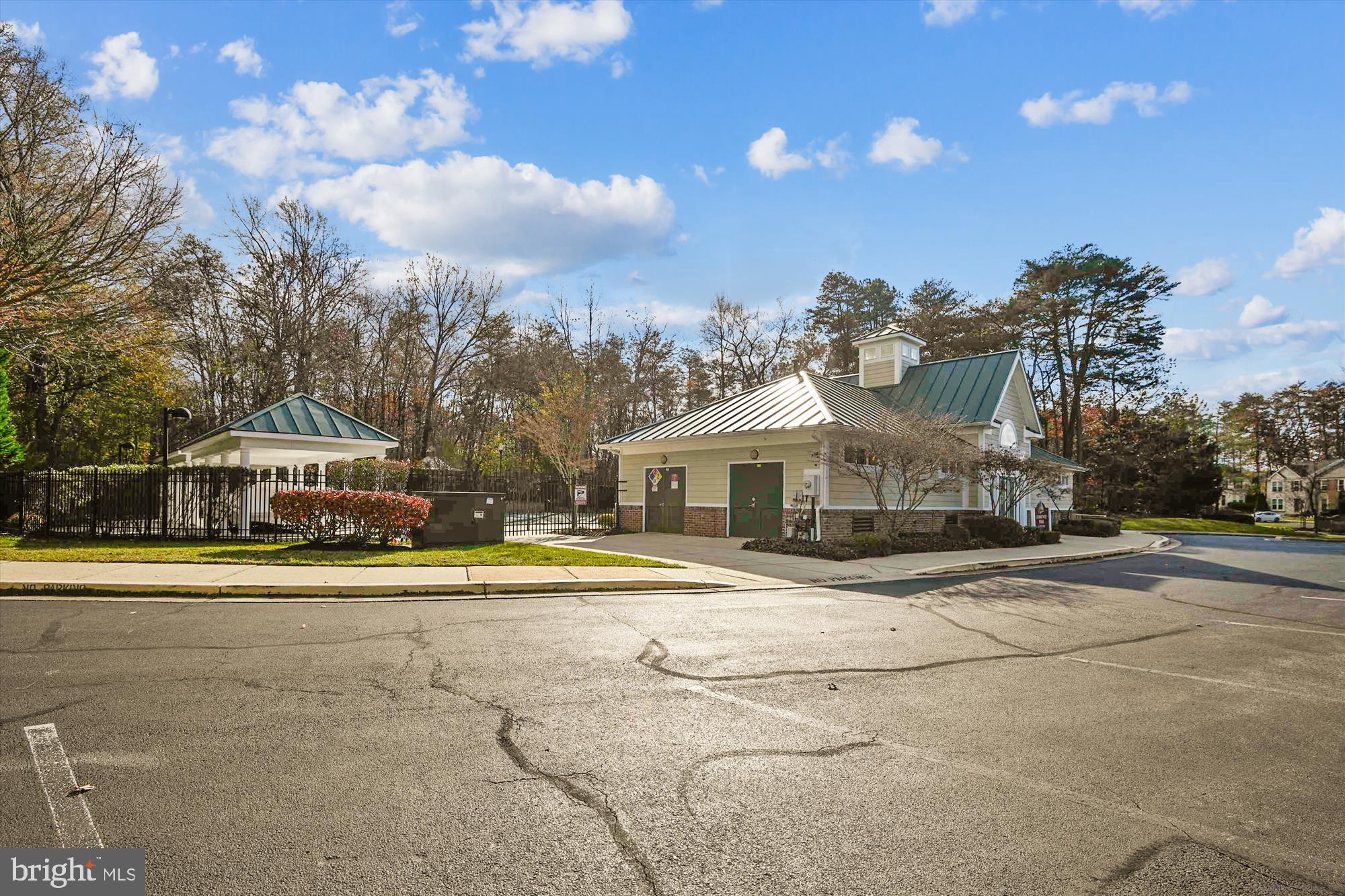 GATHERINGS AT FOREST GLEN - Residential